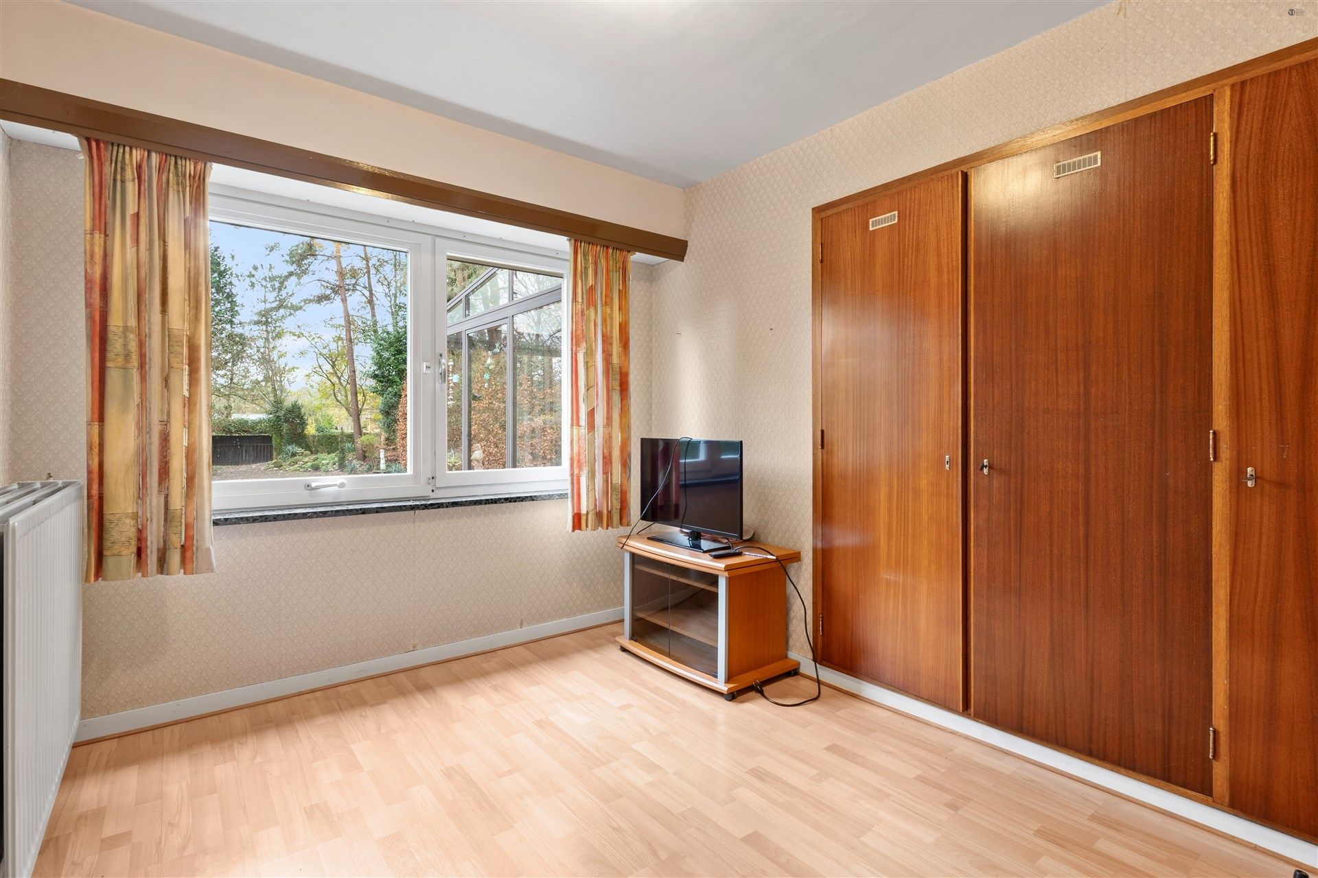 Open bebouwing in groene omgeving foto 17