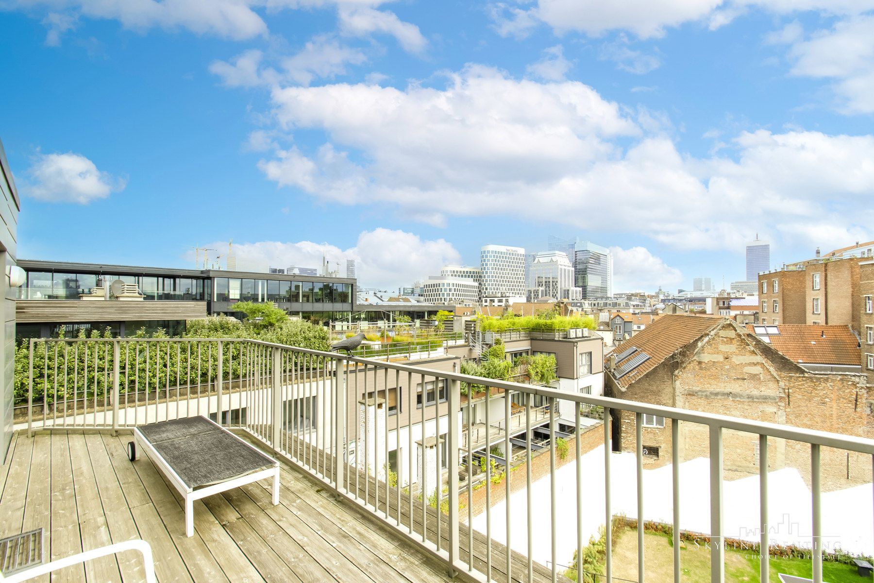 Gemeubeld app.2 SLPK met TERRAS - Centraal Brussel foto {{pictureIndex}}