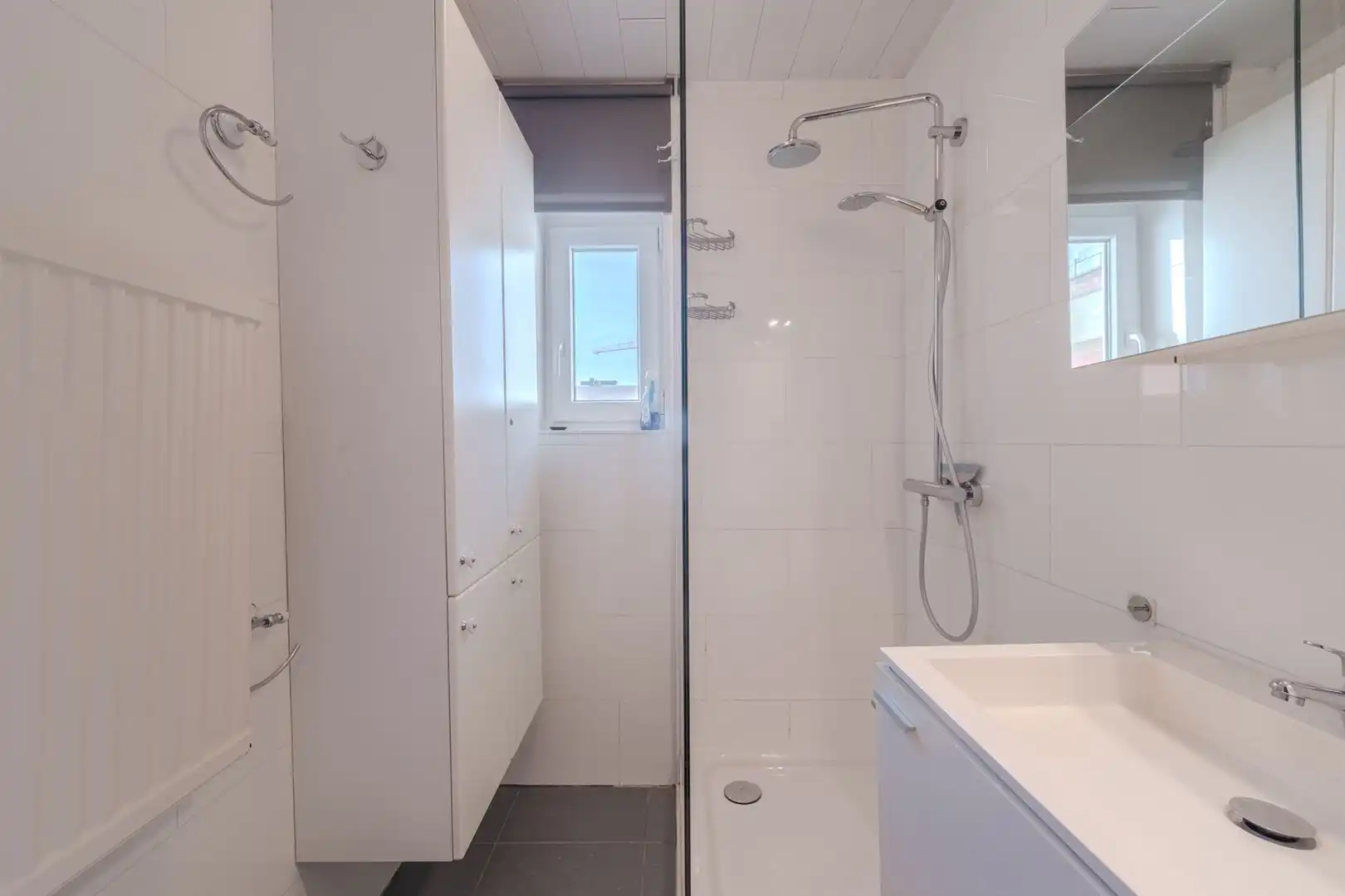 Ruim appartement met lateraal zeezicht in Residentie Rapallo foto 11