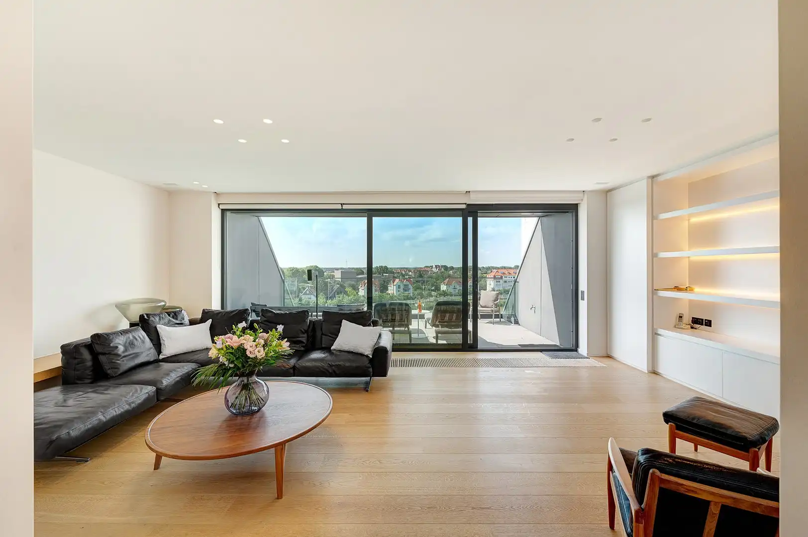 Luxueus appartement met frontaal zicht op het Zegemeer. foto 4