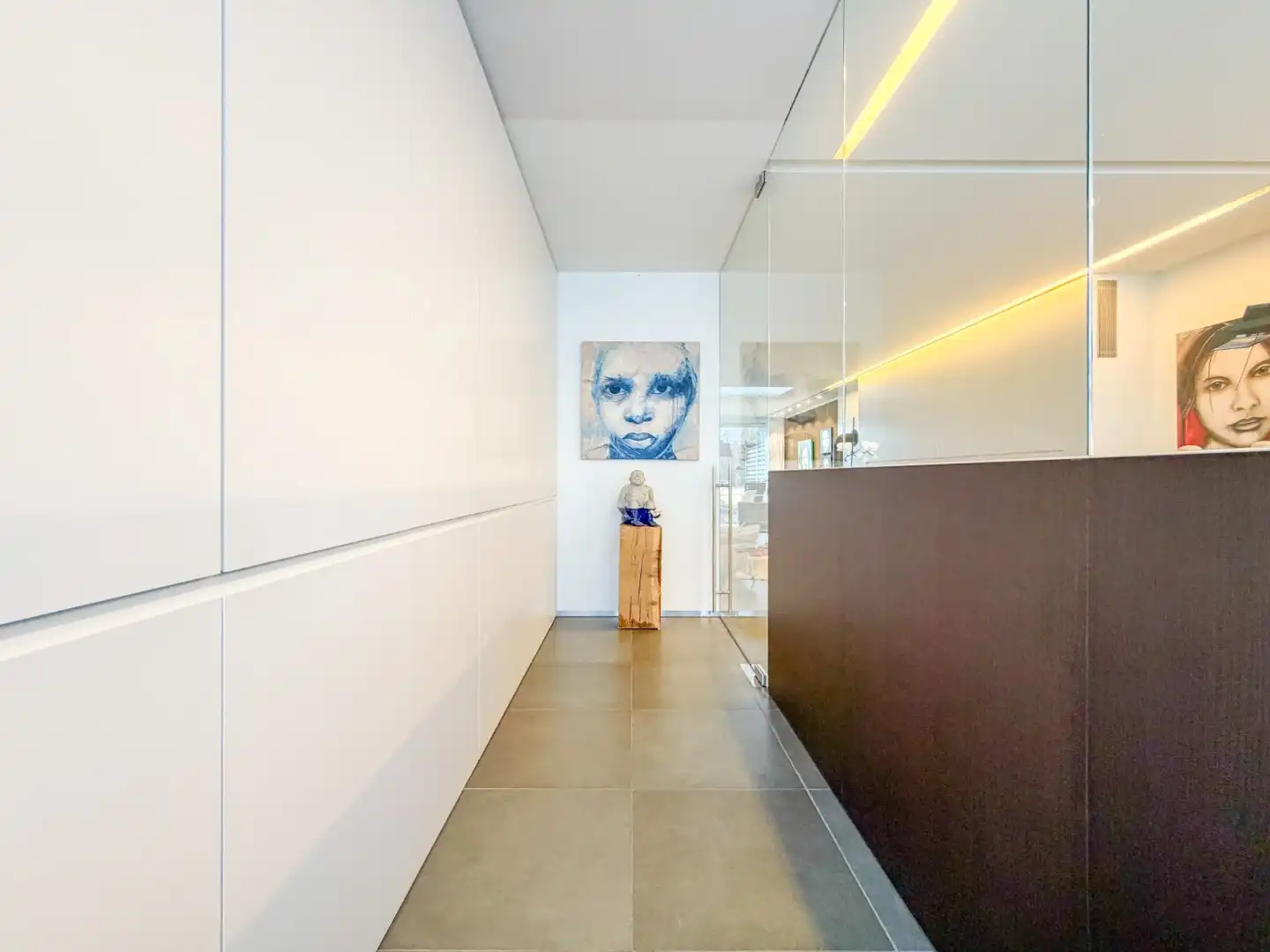 Prachtige gezinswoning met mooie tuin en bijgebouw, instapklaar afgewerkt, Torhout. foto 2