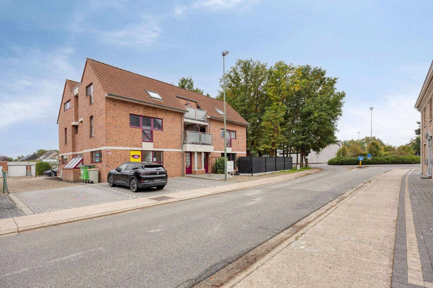 Instapklaar appartement met twee slaapkamers in Maasmechelen foto 3