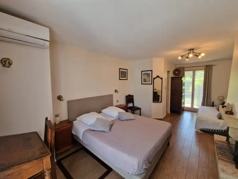 Villa omgevormd tot B&B met vijf mooie kamers en studio in een prachtige en groene omgeving in Carcasonne foto 39