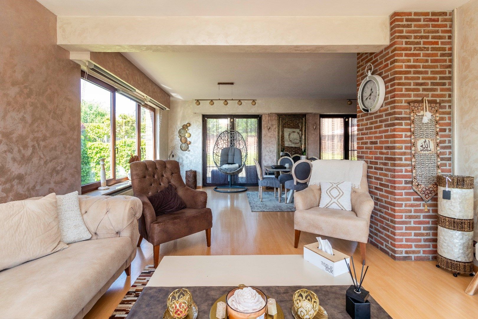 Ruim duplexappartement met gelijkvloerse handelsruimte foto 3