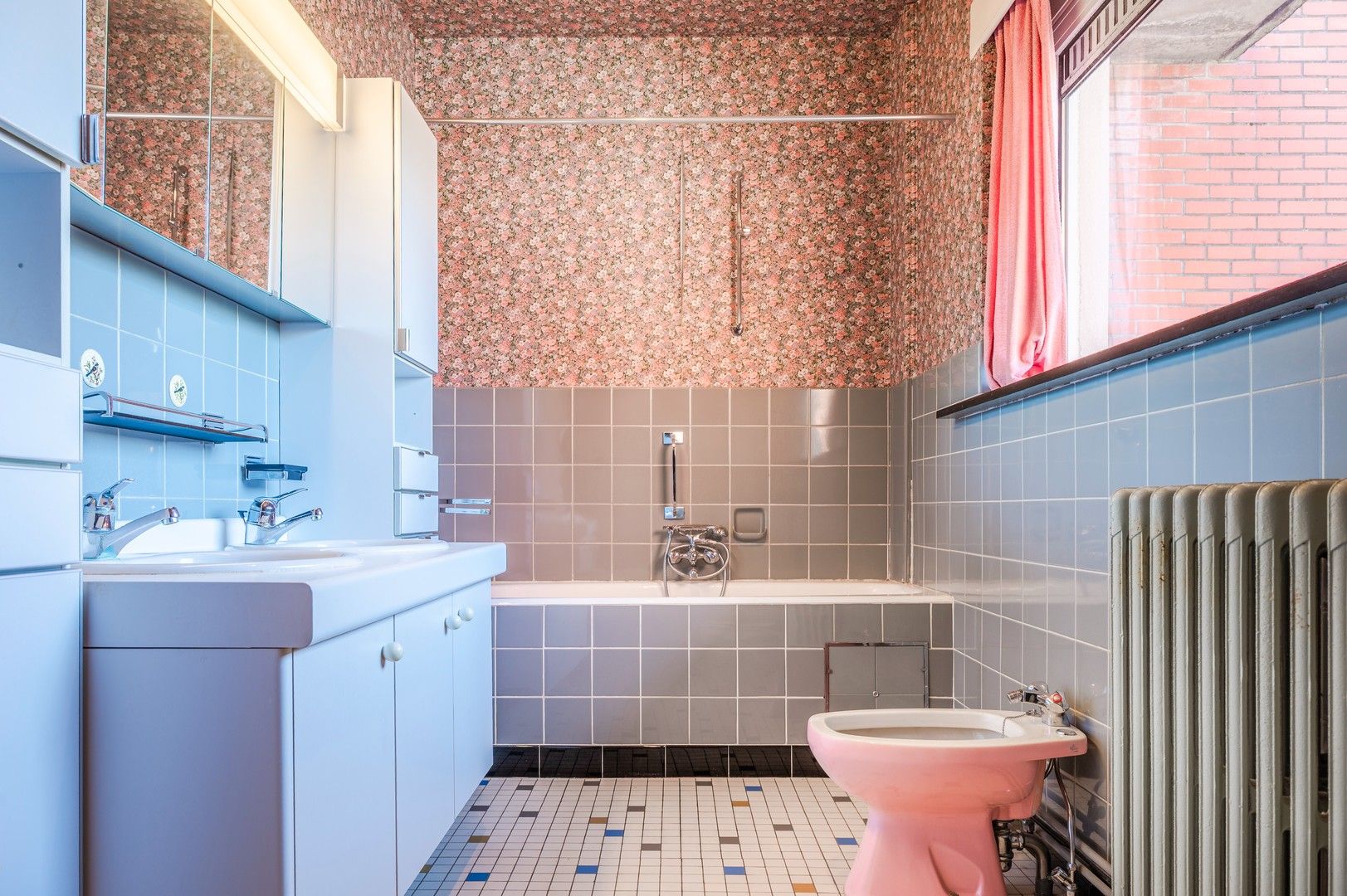 Ruime woning met garage te Burcht foto 15
