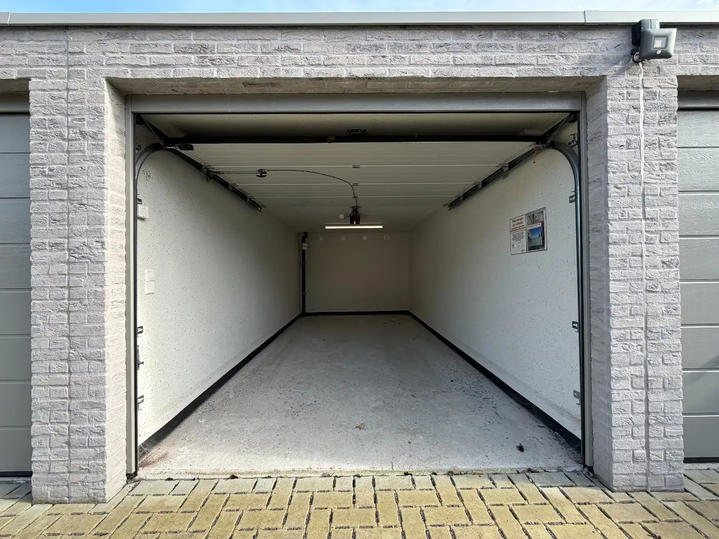 Garage box te Sint-Andries - Brugge (nieuwbouw) foto 4