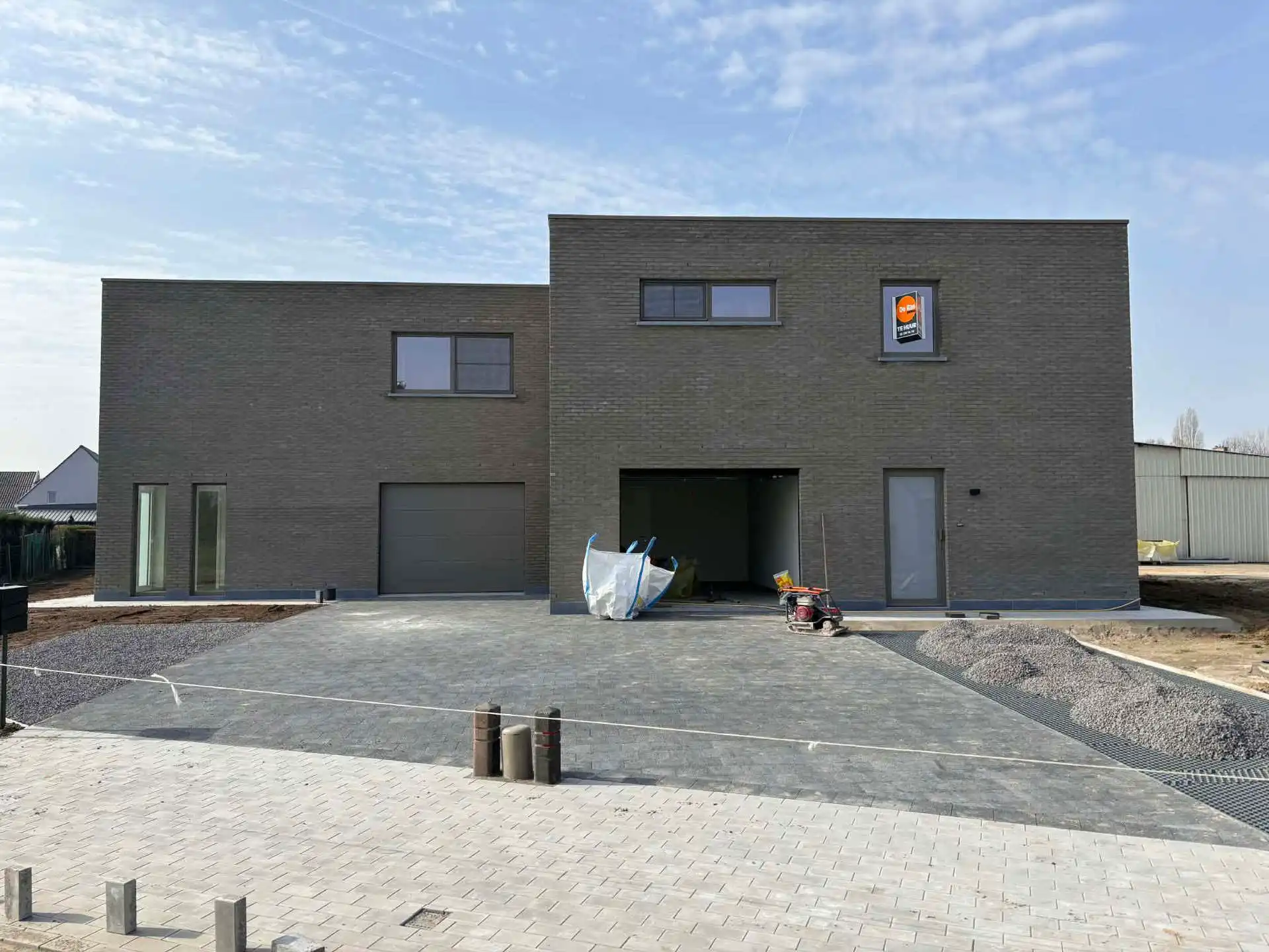 WICHELEN - Exclusieve nieuwbouwwoning foto 2