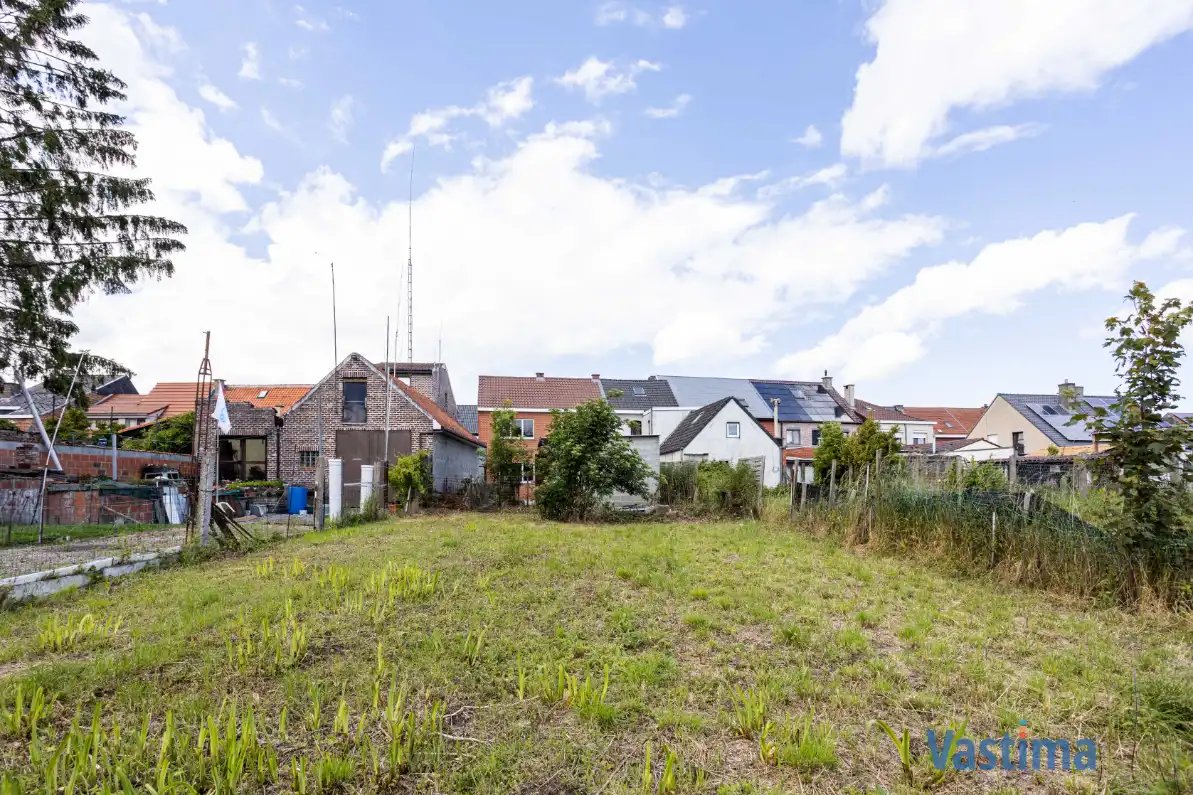 Te renoveren woning met 3 slaapkamers, garage en tuin foto 19