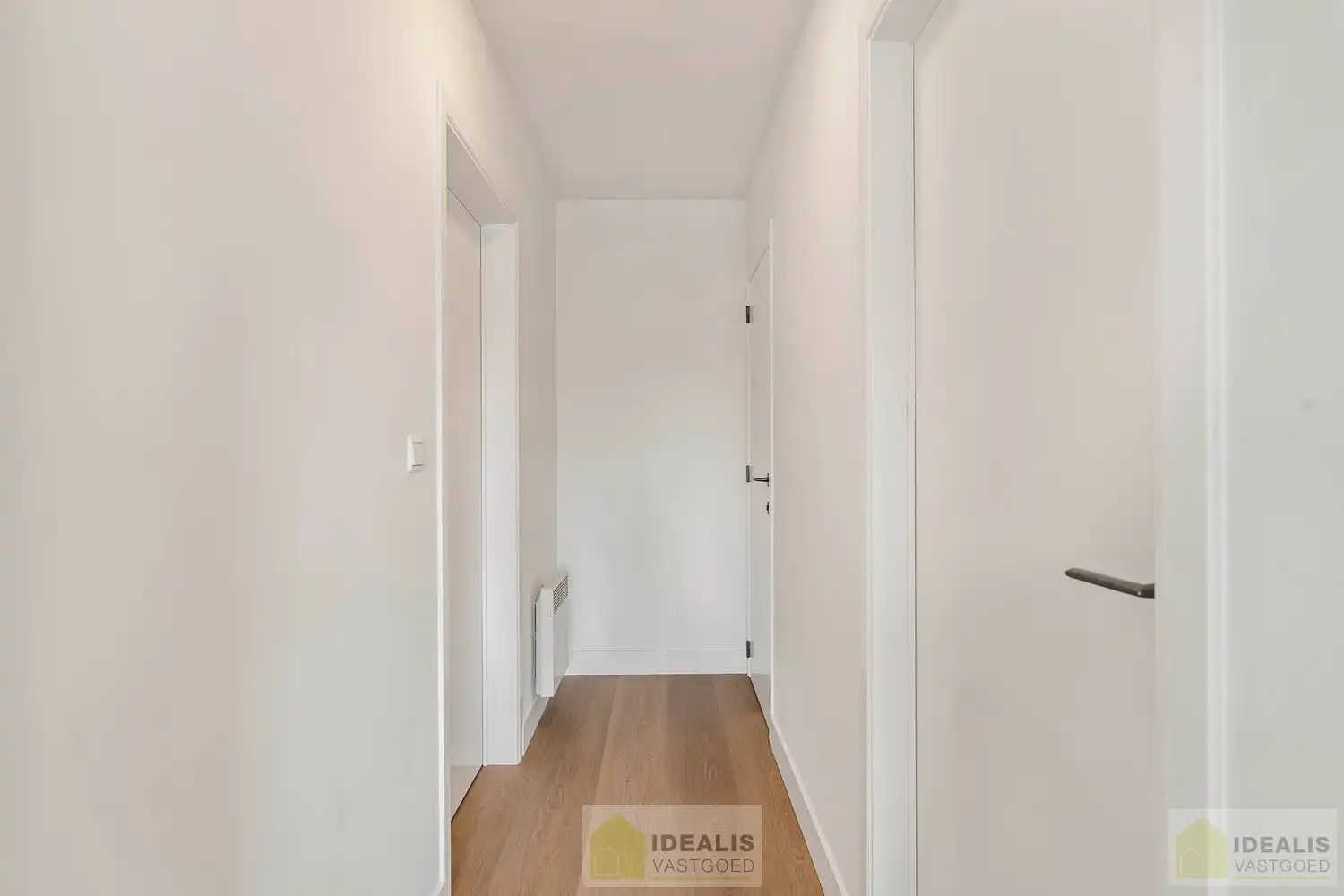 IDEALIS VASTGOED - PRACHTIG GERENOVEERD DUPLEXAPPARTEMENT IN HARTJE HAMONT! foto 26