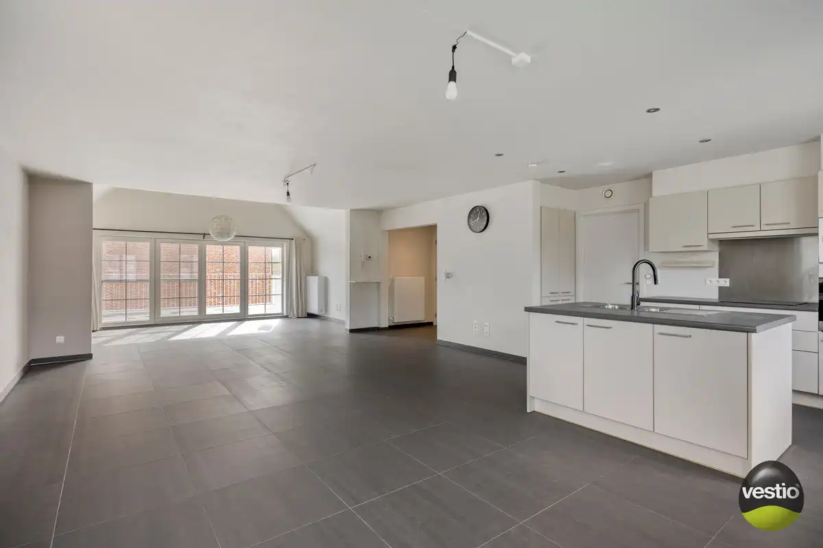 RUSTIG GELEGEN RUIME DUPLEX VAN 178M² NABIJ CENTRUM MUNSTERBILZEN. foto 7