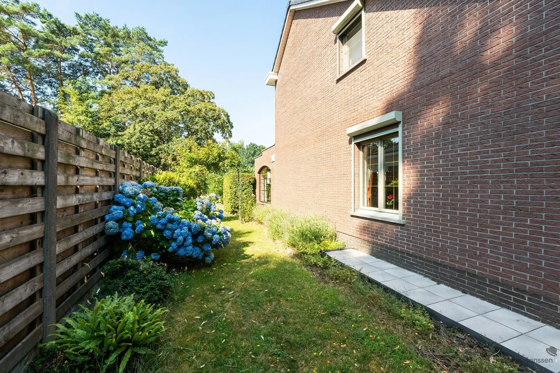 Prachtige gezinswoning op een gegeerde locatie nabij het centrum van Sint-Job  foto 27