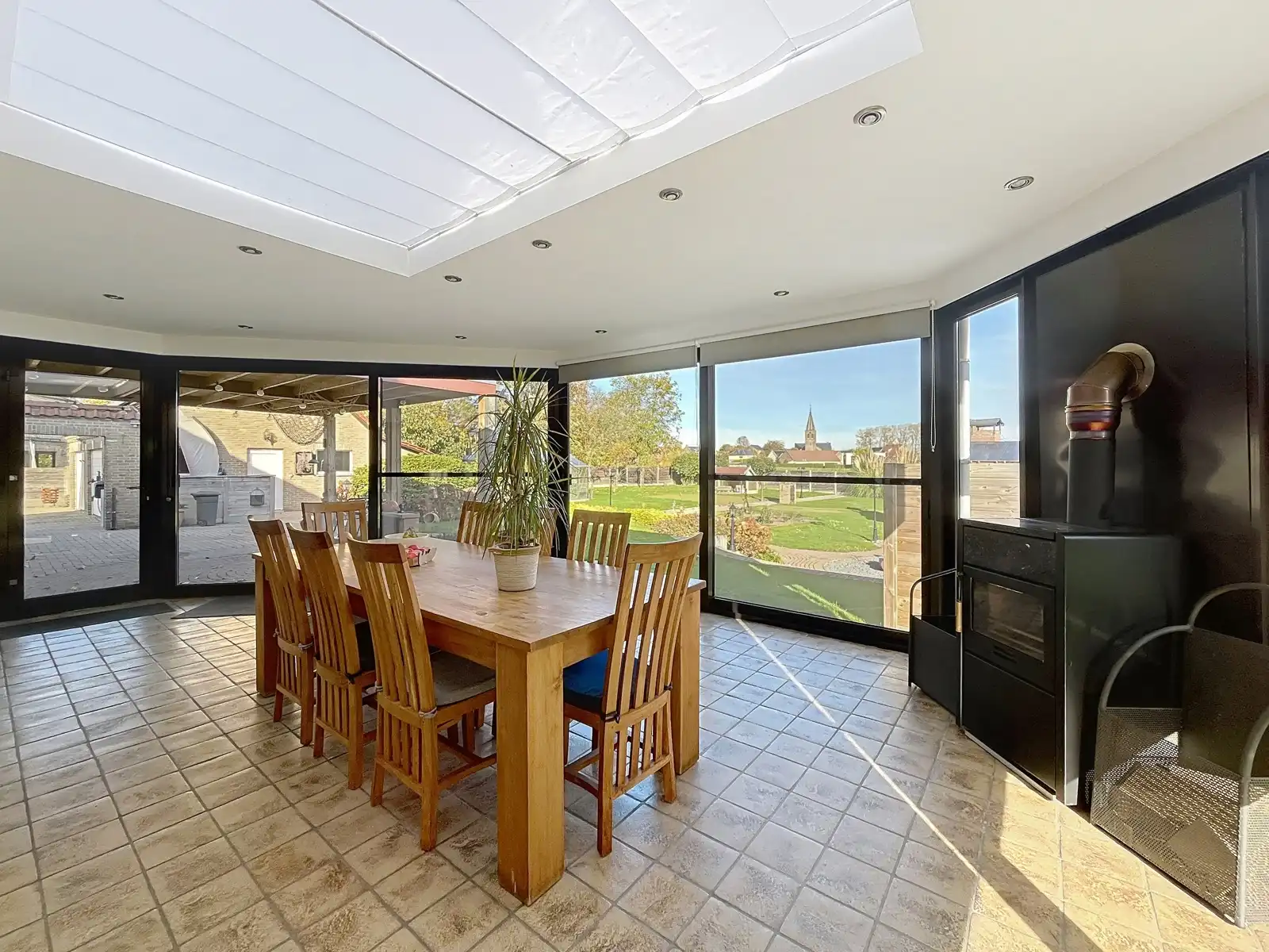 Rustig gelegen charmante villa met 4/5 slpk. in Geistingen. foto 10