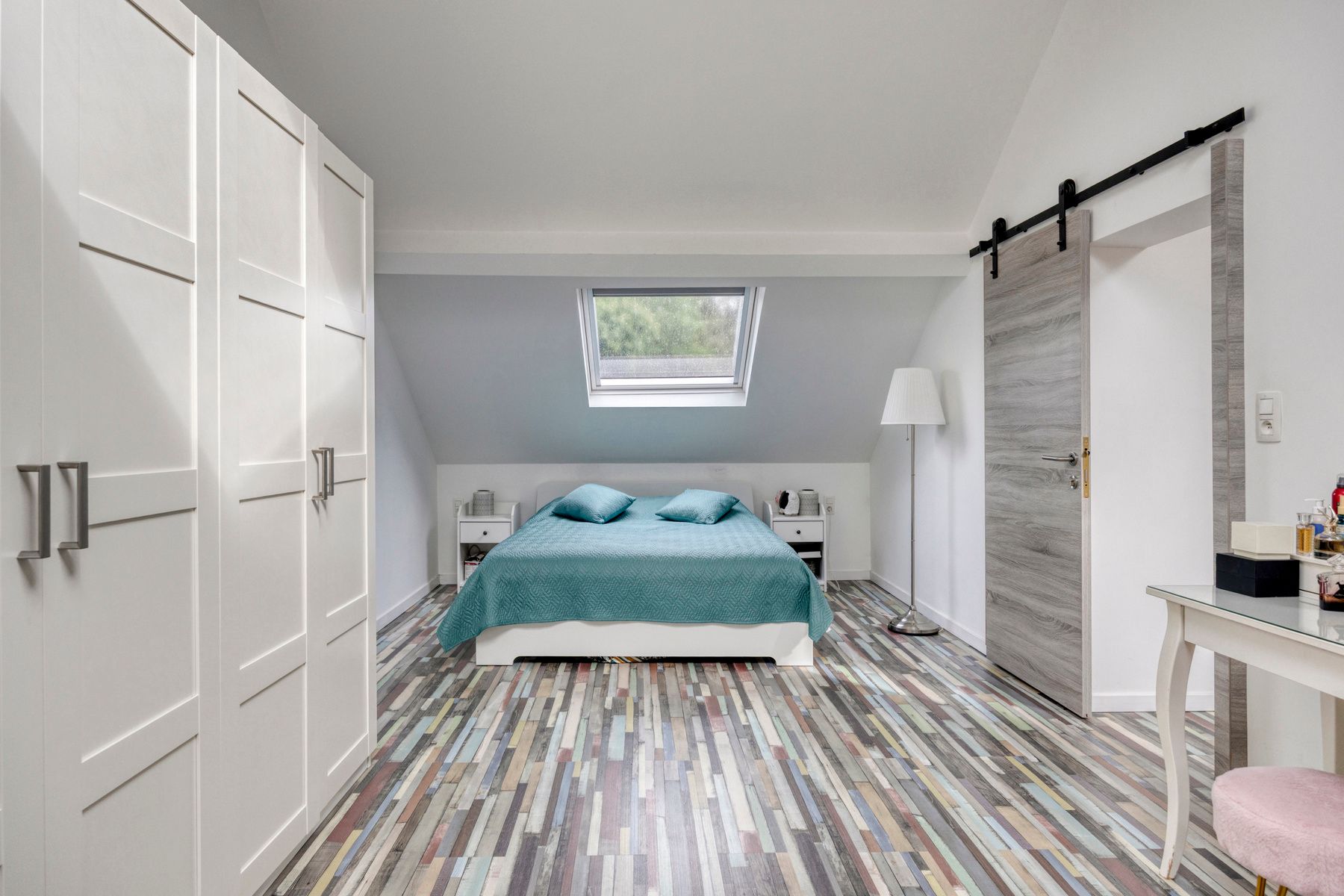 Volledig gerenoveerde, instapklare woning in groene omgeving foto 18