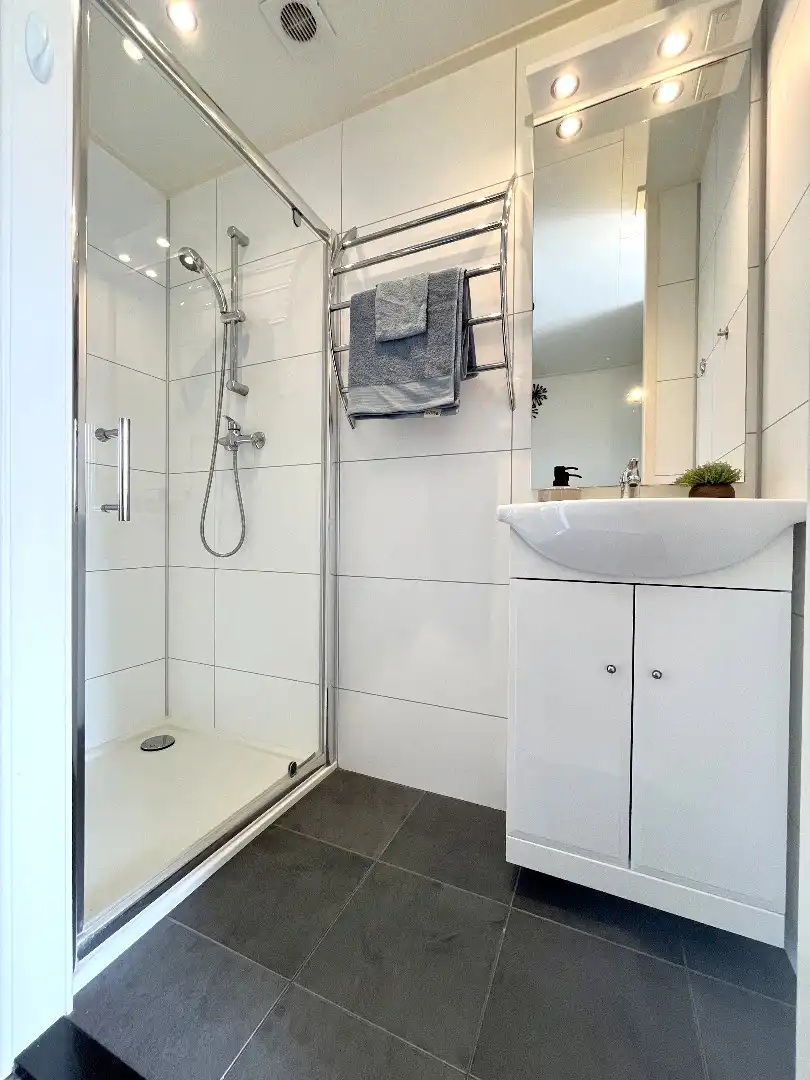 2-slpkr vakantiewoning met tuin & parkeerplaats foto 28