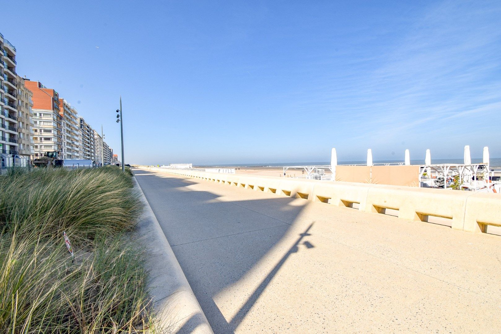Volledige gerenoveerd appartement vlakbij strand in centrum Westende foto 14