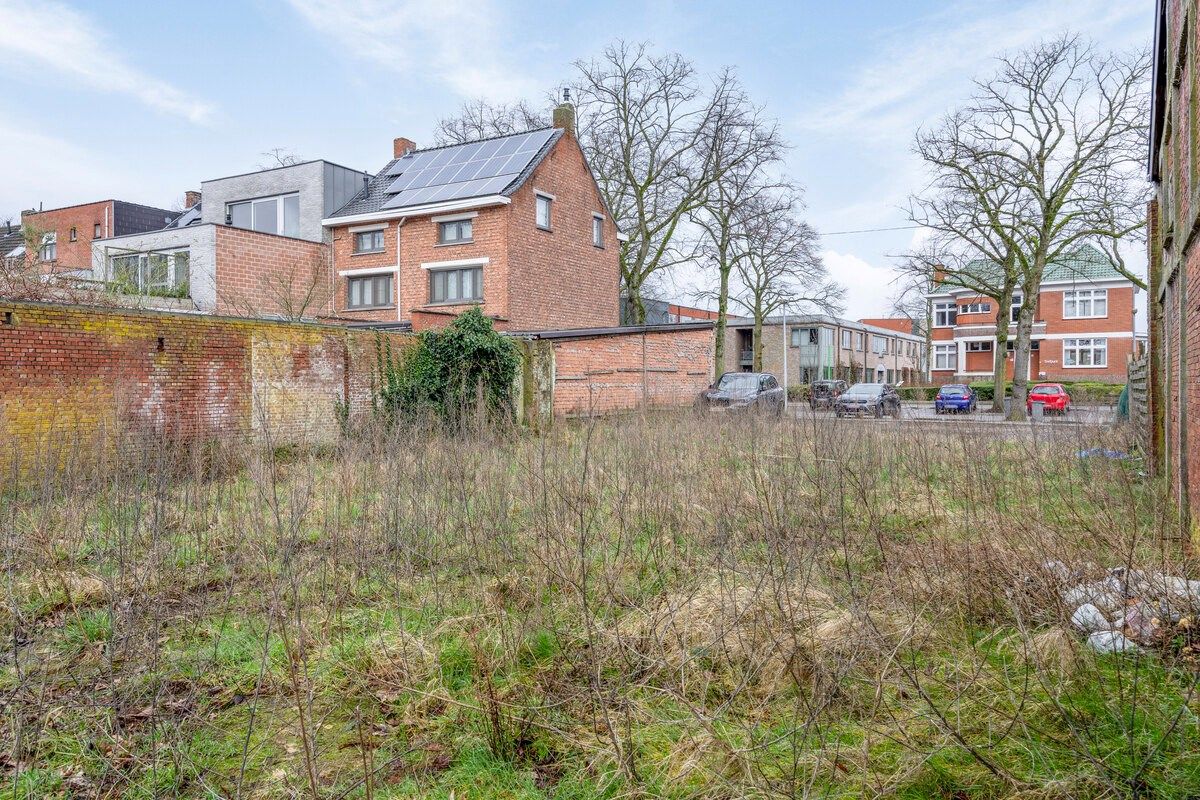 Prachtig gelegen projectgrond in het centrum van Mol met zicht op het Boulevardpark. foto 2