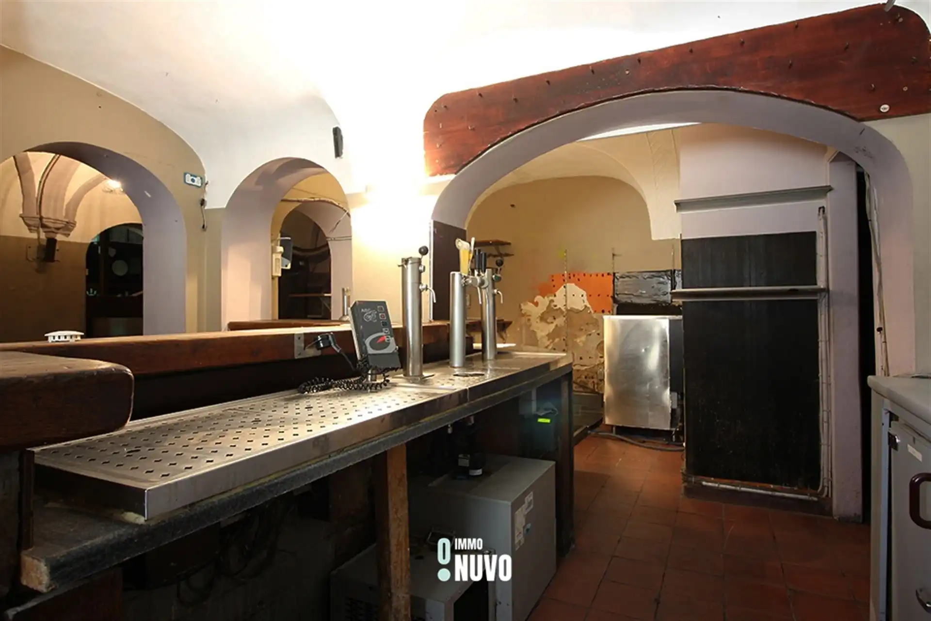 Commercieel gebouw foto 18