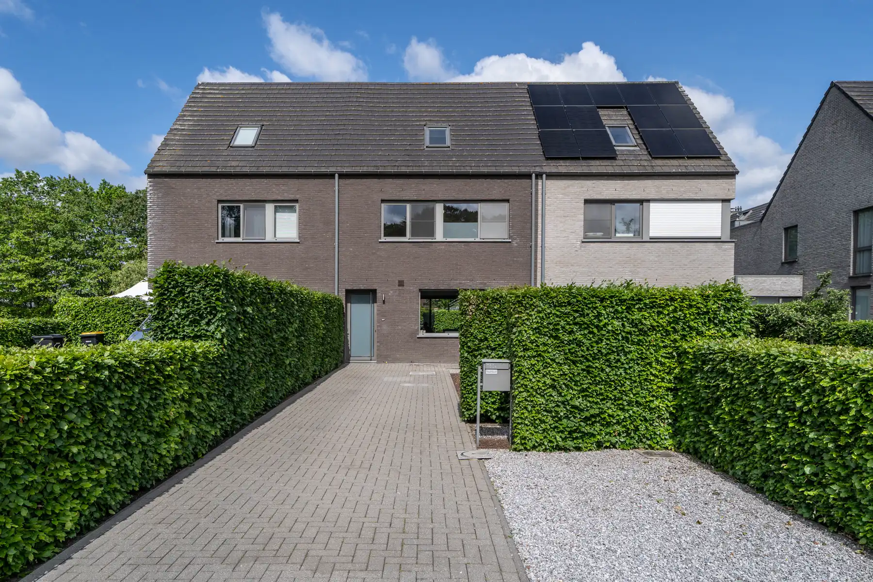 Woning te koop in Wuustwezel | 3 slaapkamers, afgewerkte zolder en moderne keuken foto 2