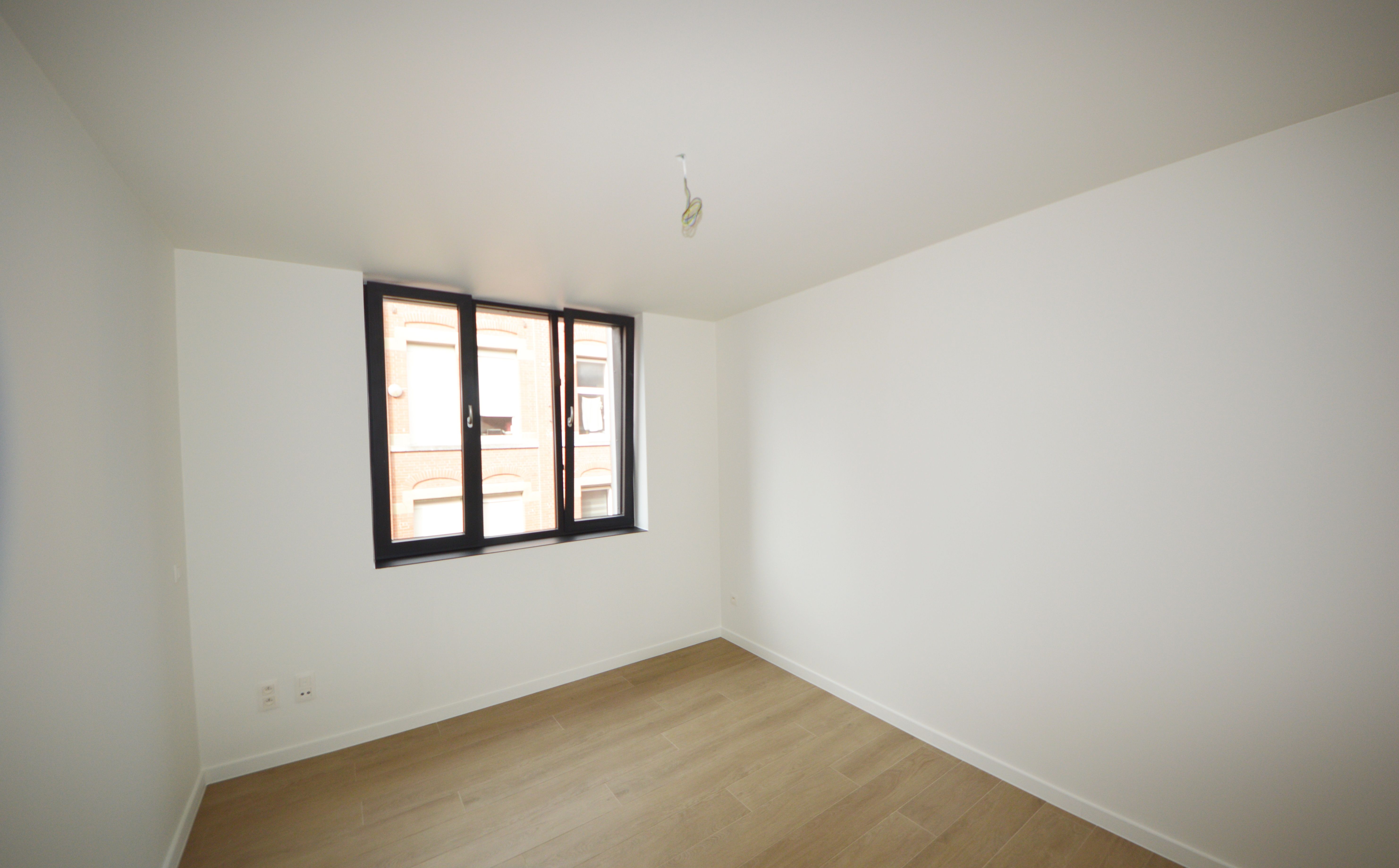 VERNIEUWBOUW MET TERRAS 2E VERDIEP foto 16