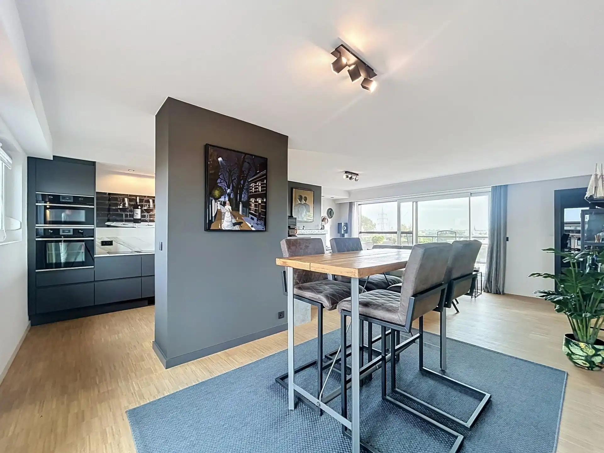 Luxueus 2 slaapkamer appartement met terras 30m² foto 7
