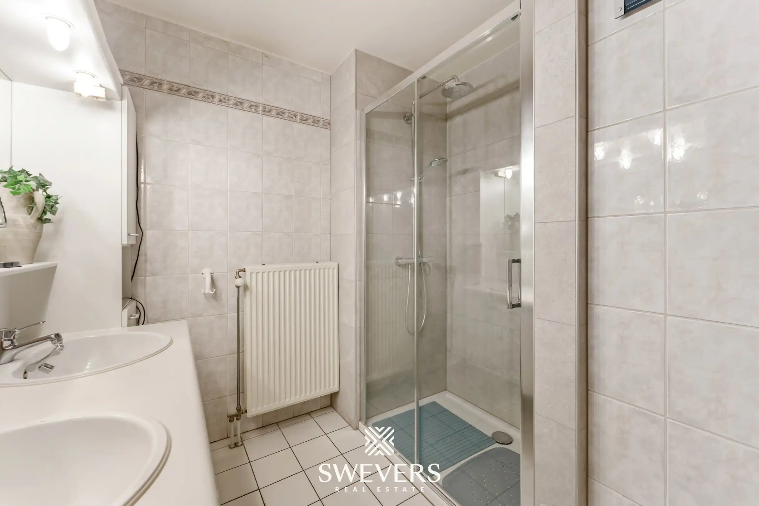 Ruim appartement met 3 slaapkamers centrum Sint-Truiden foto 21