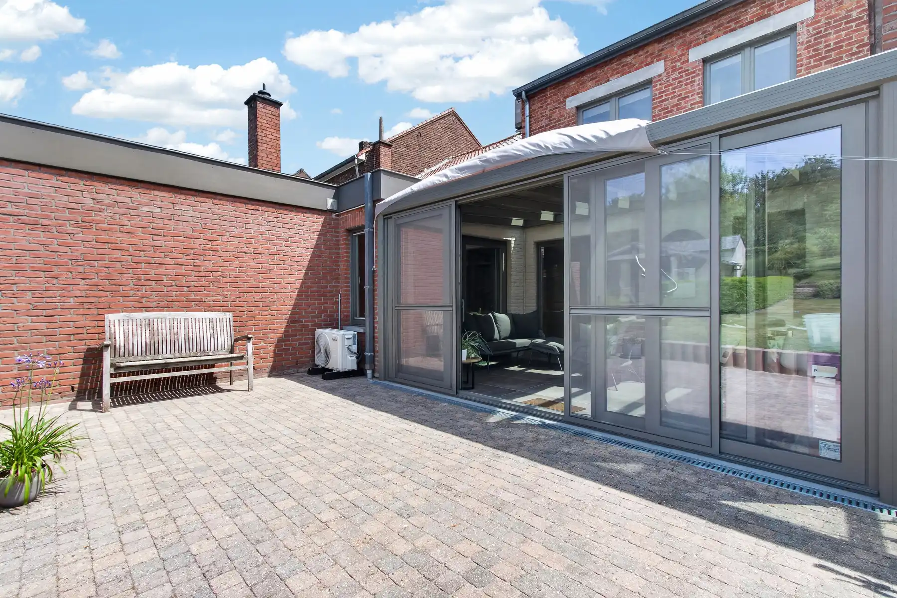 INSTAPKLARE GEZINSWONING - 4 SLK - GARAGE - TUIN - TERRASSEN foto 10