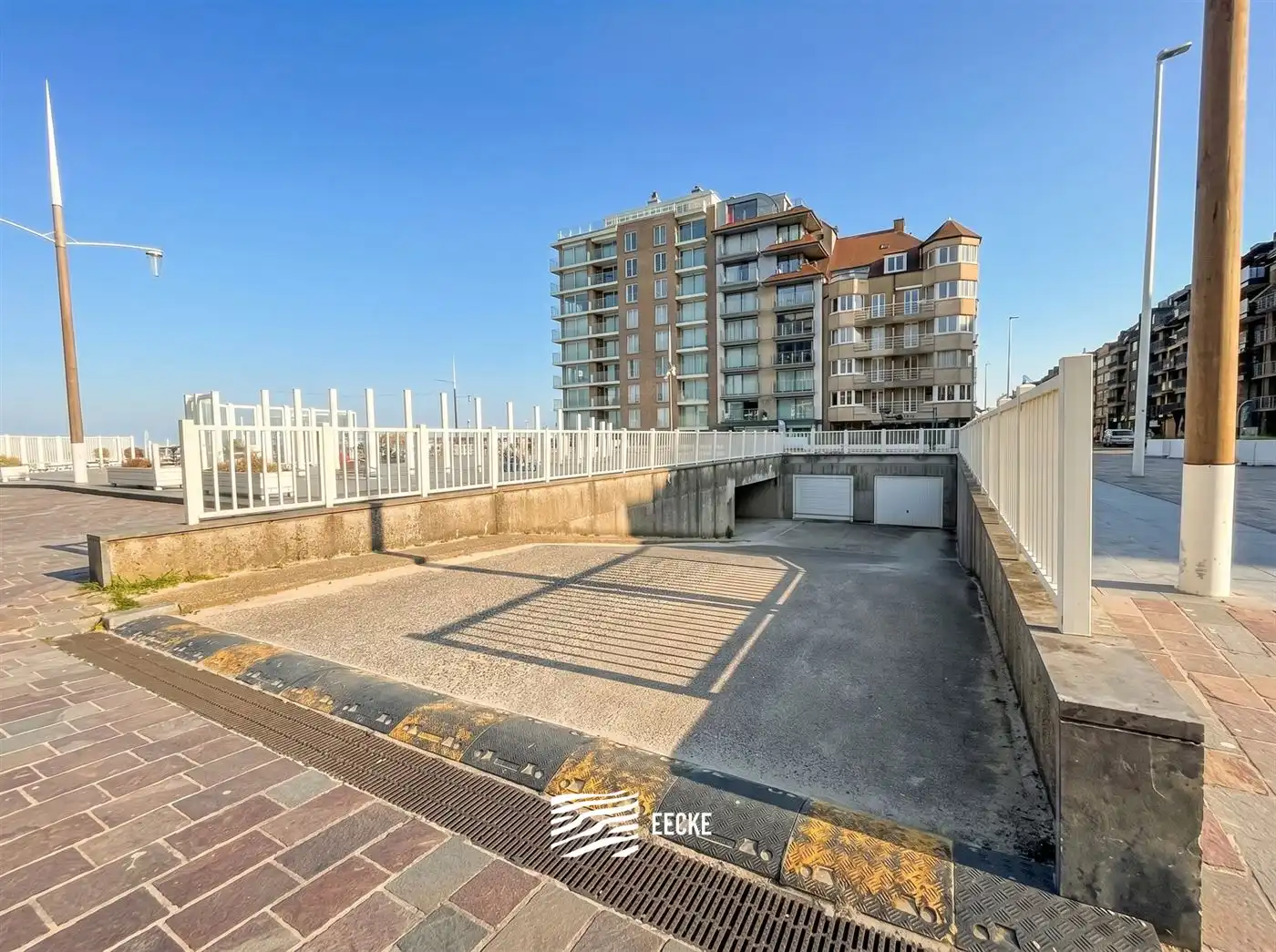 Garage te koop Leopoldplein 1 - 8620 NIEUWPOORT