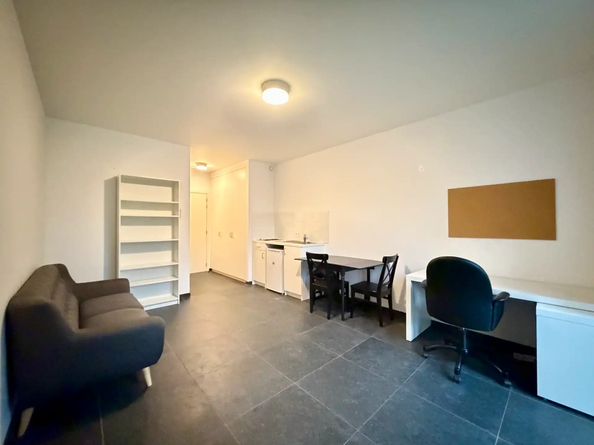 Energiezuinige, gelijkvloerse studio met parkeerplaats foto 9