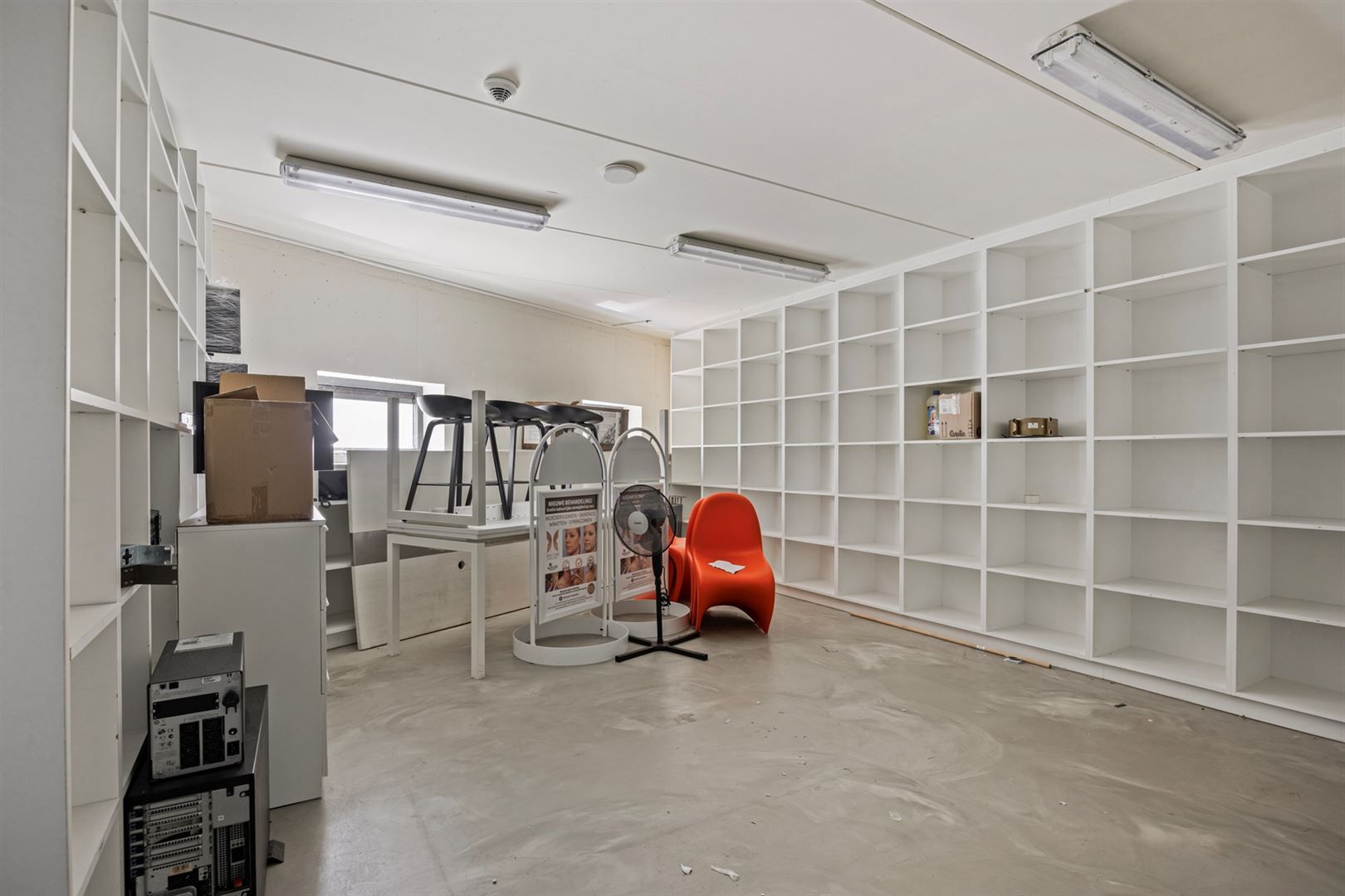 TE KOOP: multifunctioneel commercieel gebouw met duplex-appartement! foto 40