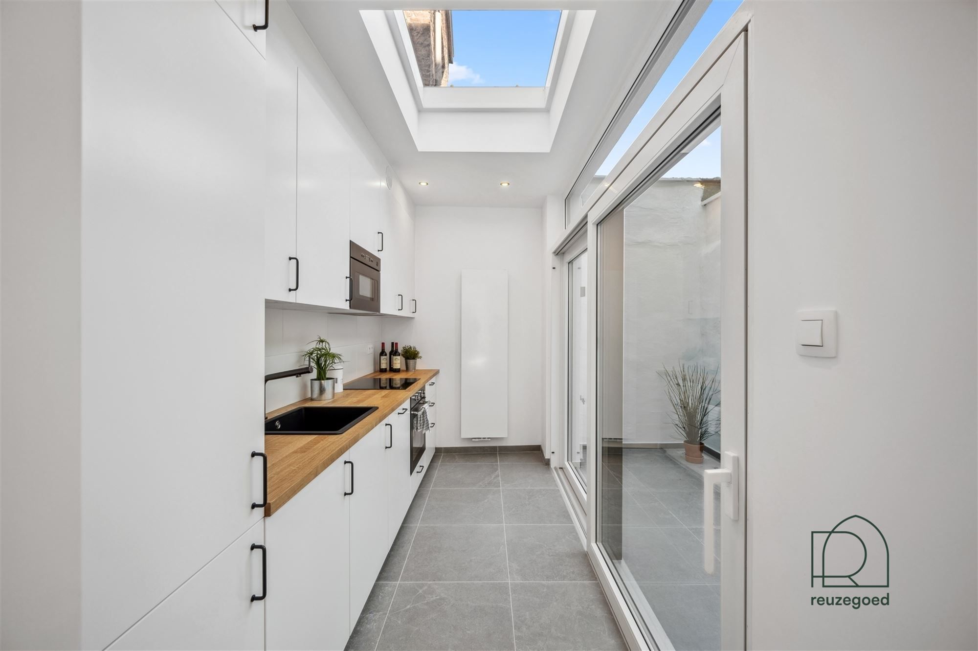 Instapklare, volledig gerenoveerde woning met 3 slaapkamers foto 8