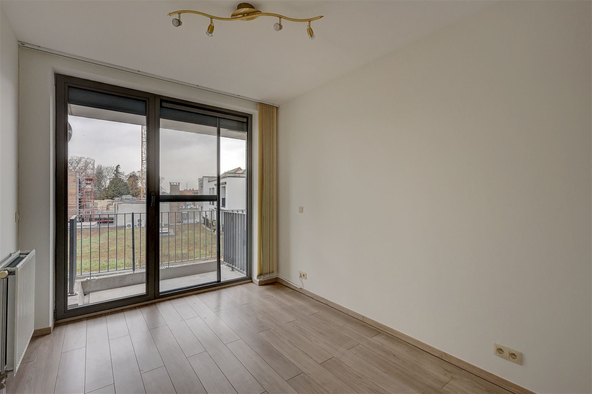 Prachtig appartement met twee slaapkamers en terras te huur in centrum Wilrijk foto 7