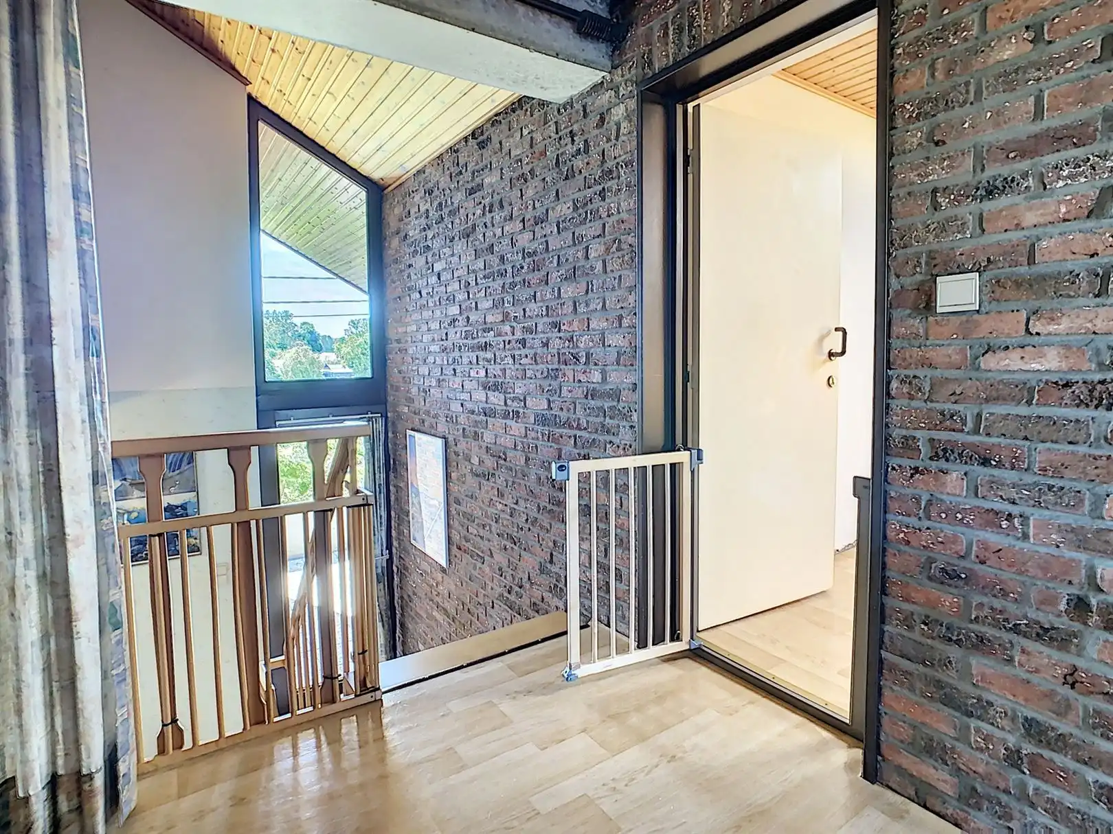Ruime landelijke woning met 5 slpks, 19a 76ca foto 48