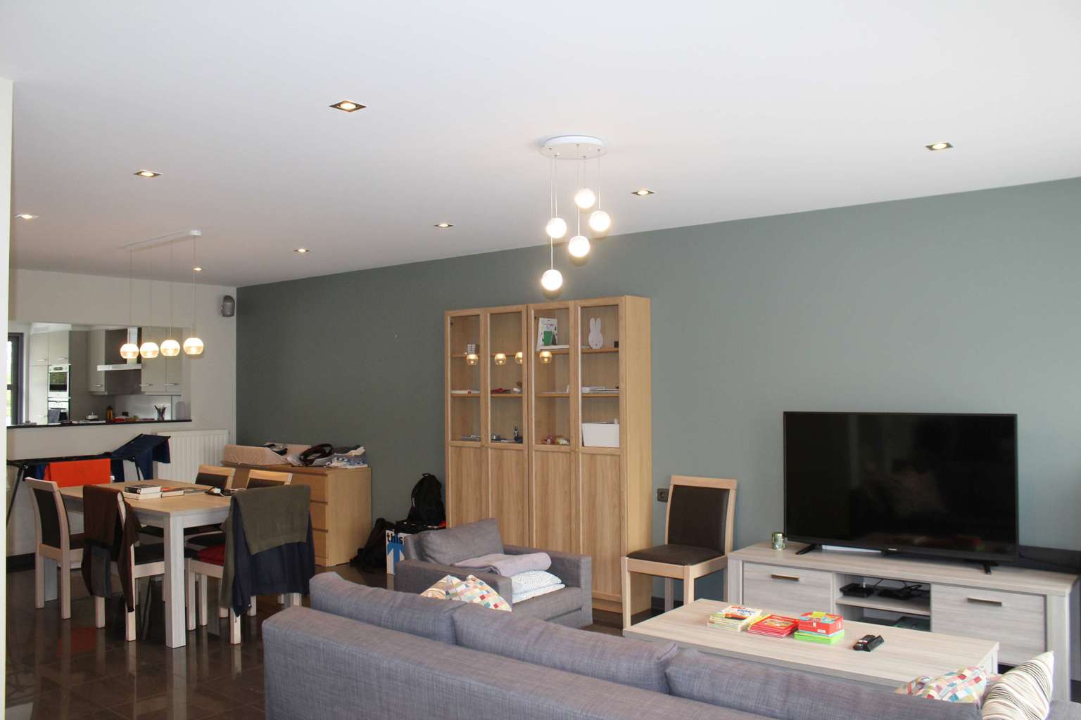 Eéngezinswoning met mooie, aangelegde tuin foto 18