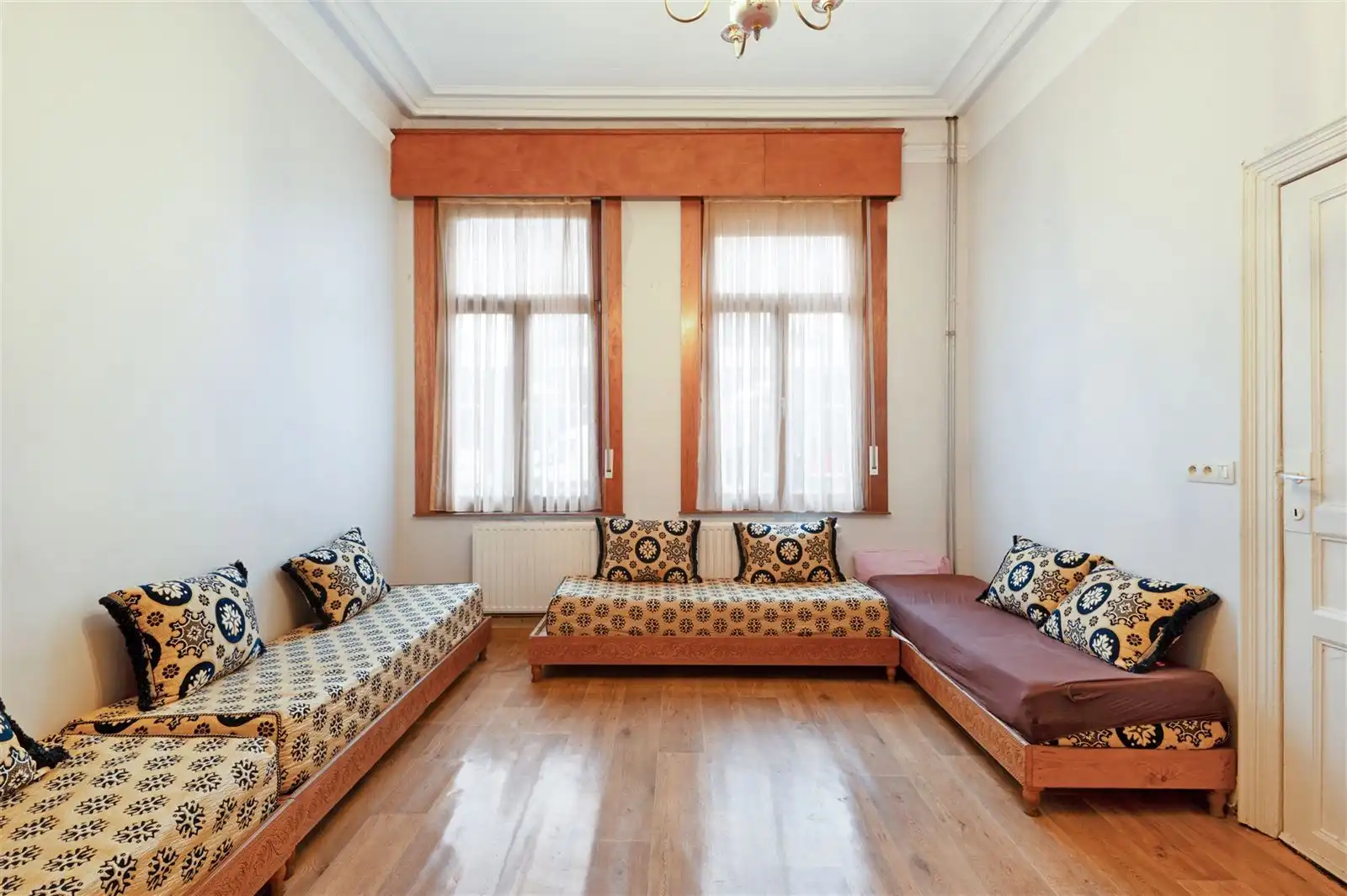 Te renoveren herenhuis met 5 tot 7 slaapkamers in Gent foto 3