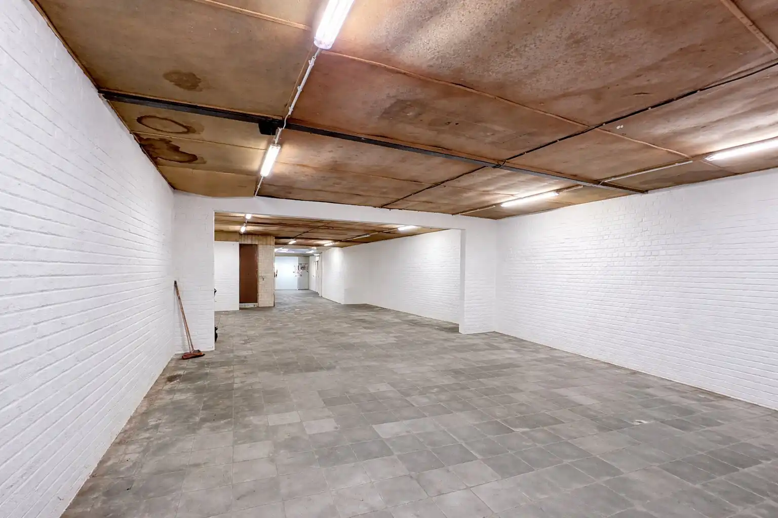 Magazijnruimte op Strategische Locatie in Denderleeuw foto 5