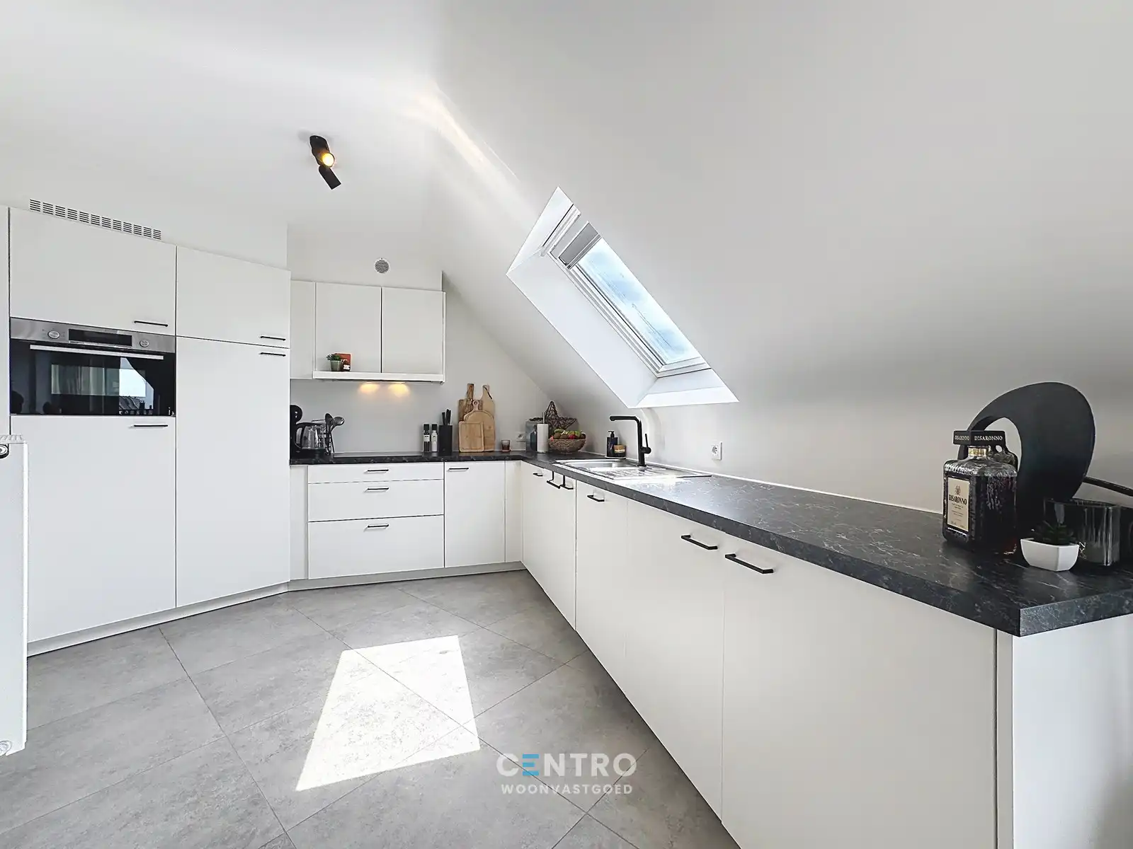 LEUK appartement met 2 slpk én 2 badkamers! foto 7