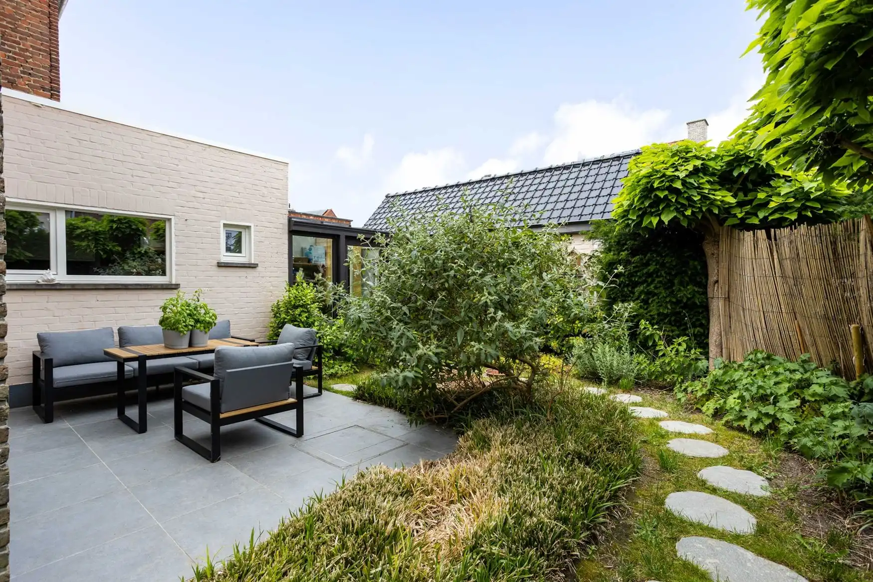 Instapklare gezinswoning met tuin in de Elisabethwijk foto 16