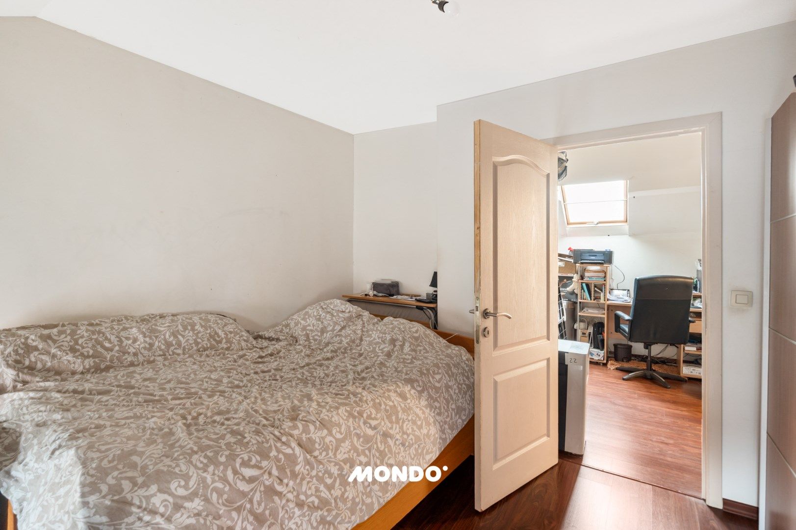 Gebouw met magazijn, appartement en studio in het centrum van Willebroek! foto 15
