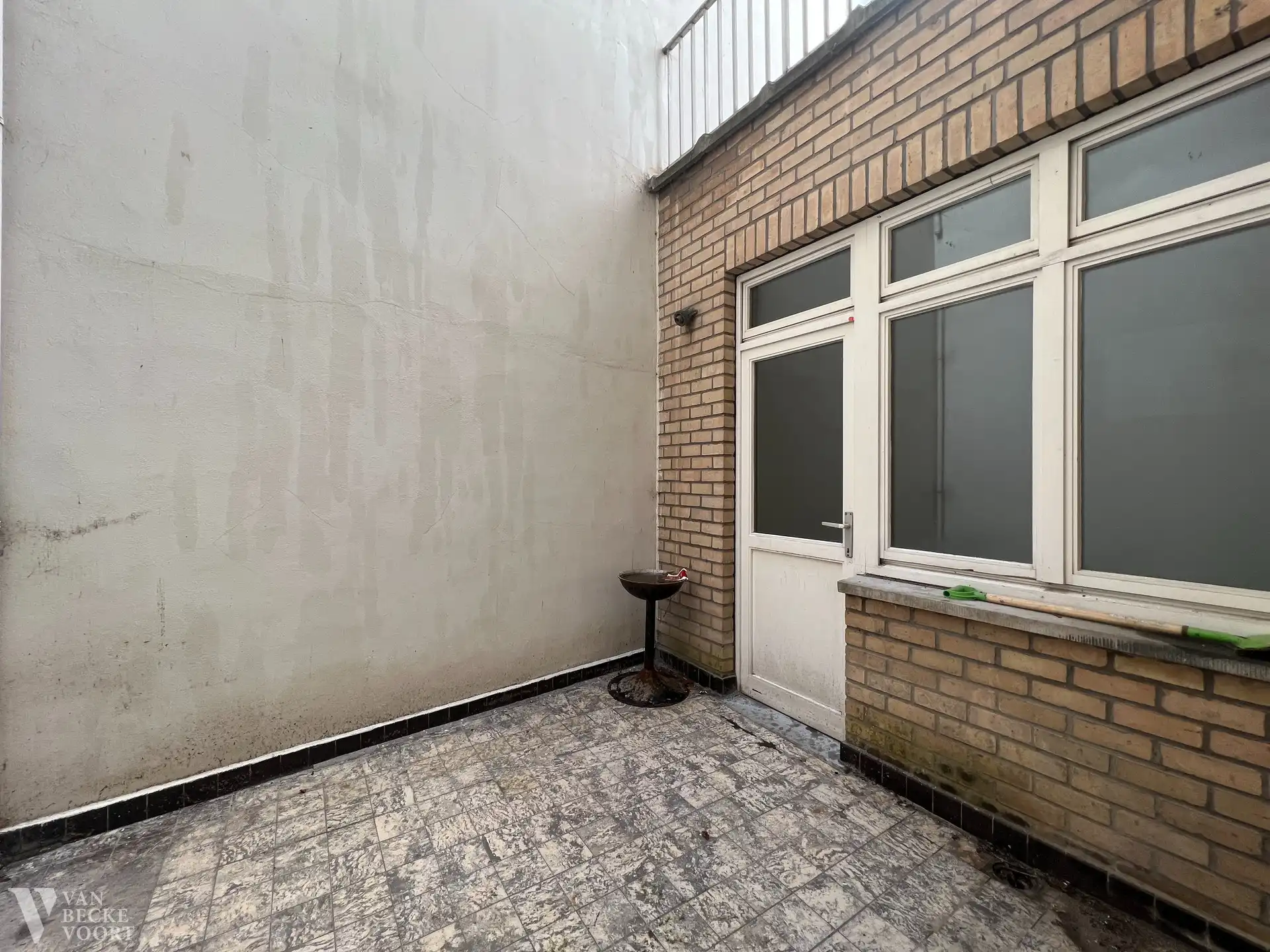 Handelsgelijkvloers 110m² foto 12