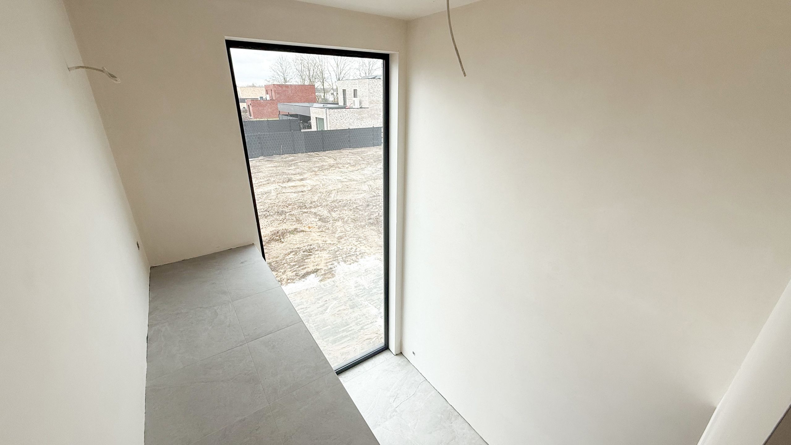 Goed gelegen recente nieuwbouwwoning met 3 slpkm en tuin! foto 20