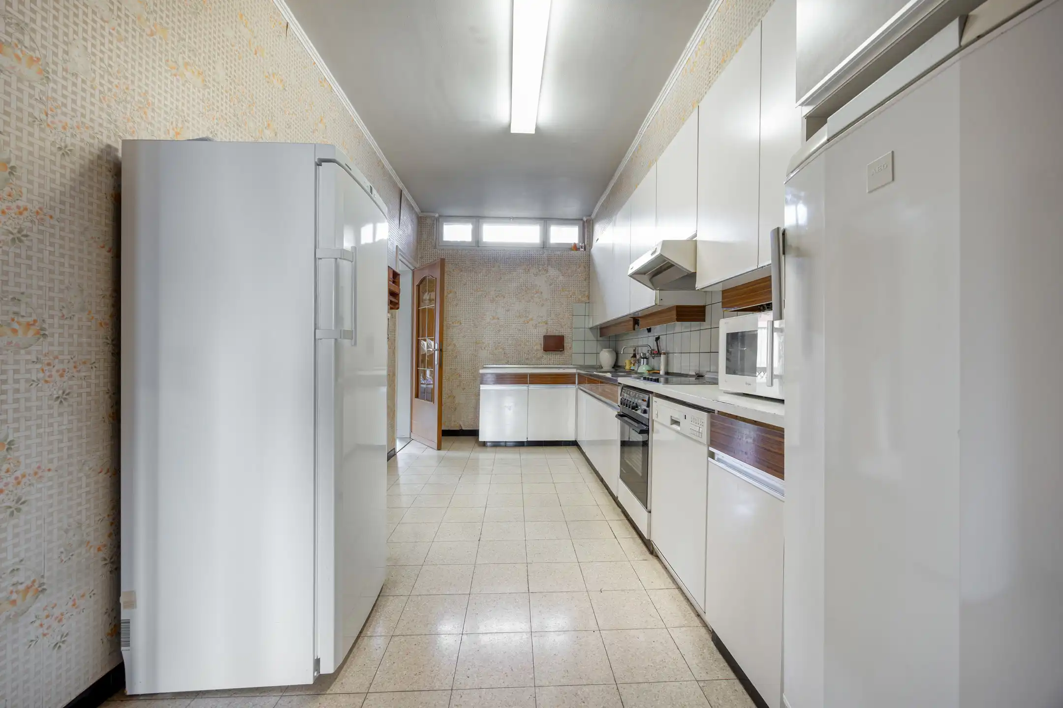 Halfopen woning met renovatiepotentieel te 's-Gravenwezel foto 13
