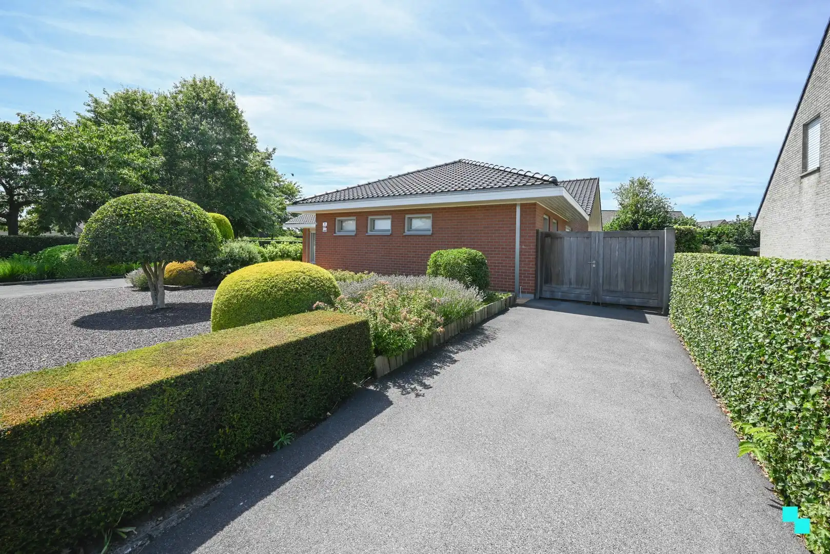 Ruime bungalow nabij centrum van Oostrozebeke foto 27