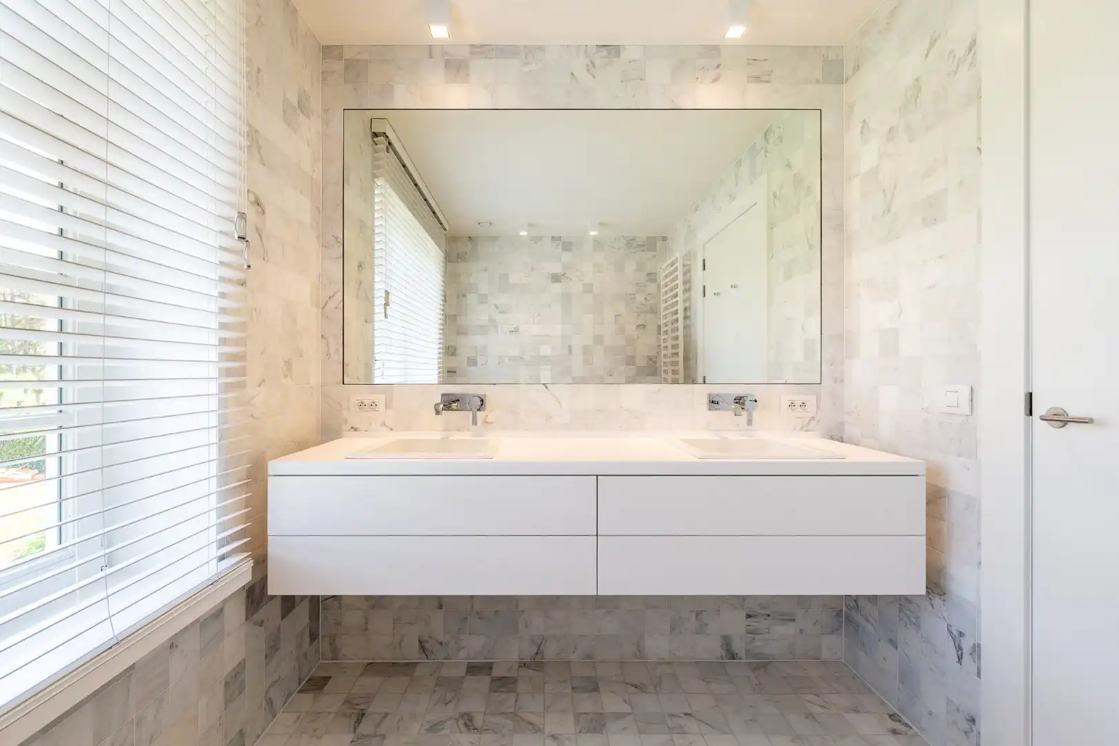 Elegante instapklare villa met zuidgerichte tuin foto 36