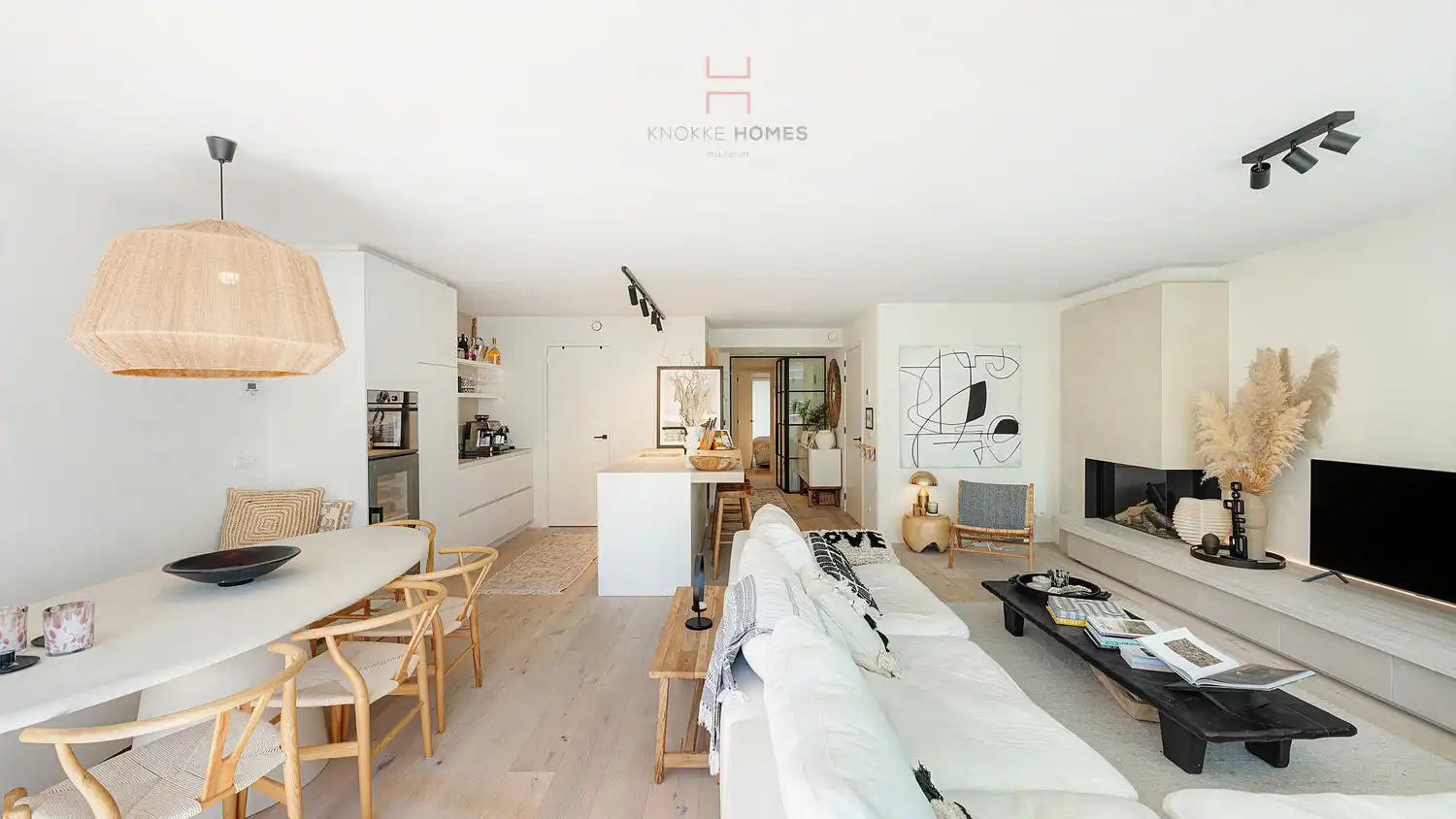 Bijzonder smaakvol ingericht luxe-appartement met ruim Zuidgericht terras vlakbij de zeedijk in Duinbergen foto 7