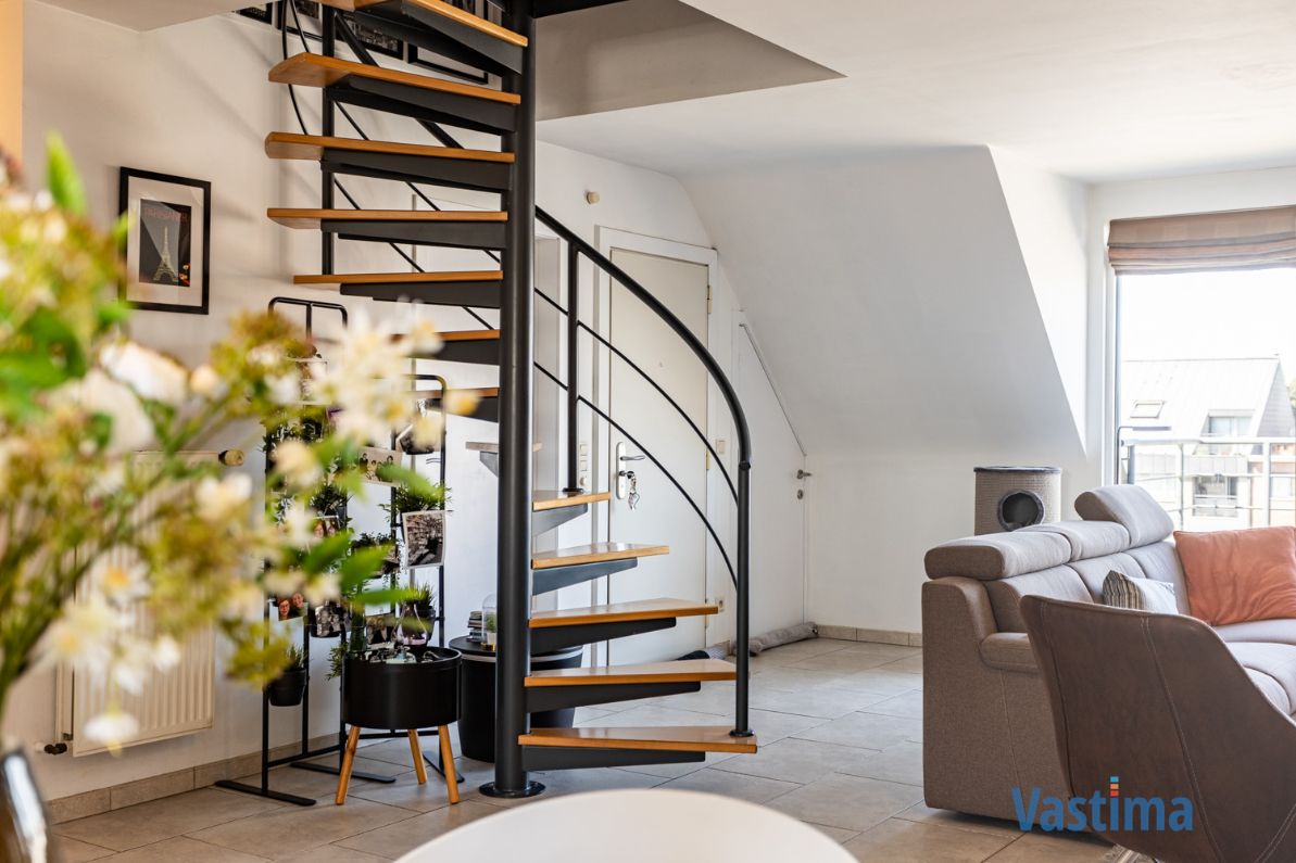 Licht, Ruimte & Locatie – Instapklaar Duplexappartement met parking foto 13