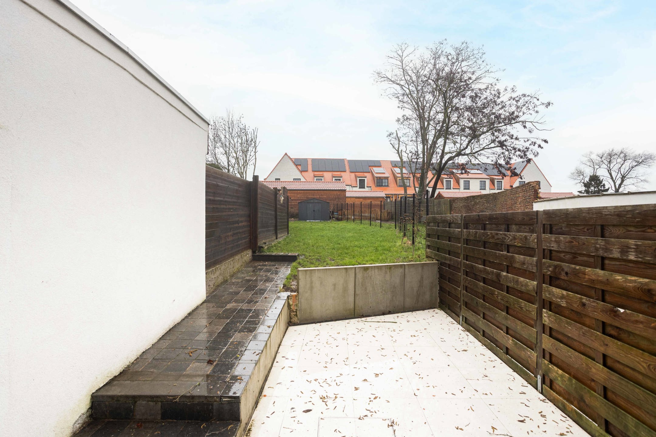 Knap gerenoveerde woning op een goeie locatie foto 17