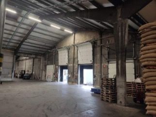 Industrieel gebouw te huur foto 3