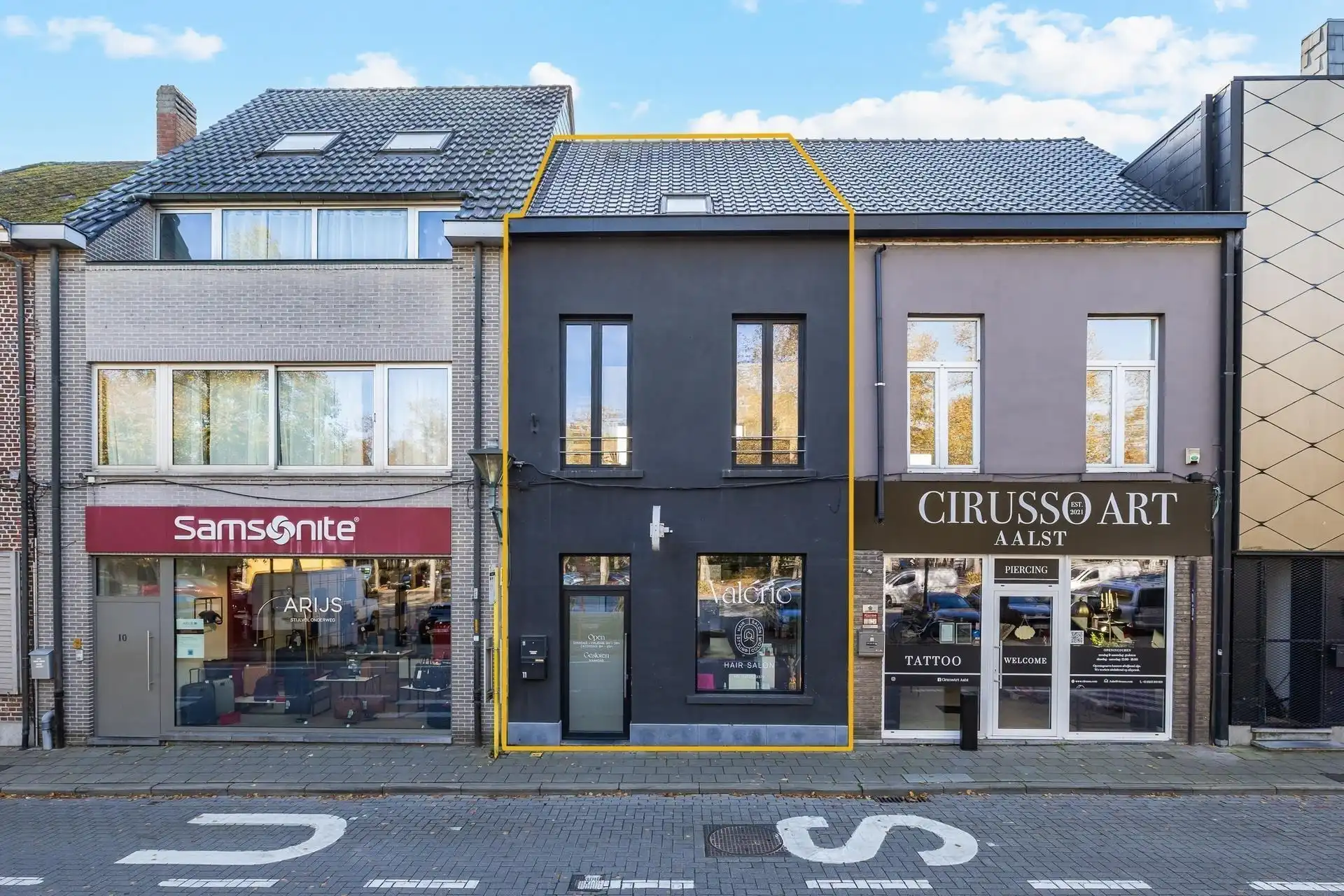 Stijlvol handelspand met kwalitatieve afwerking en charmant appartement met terras foto 37