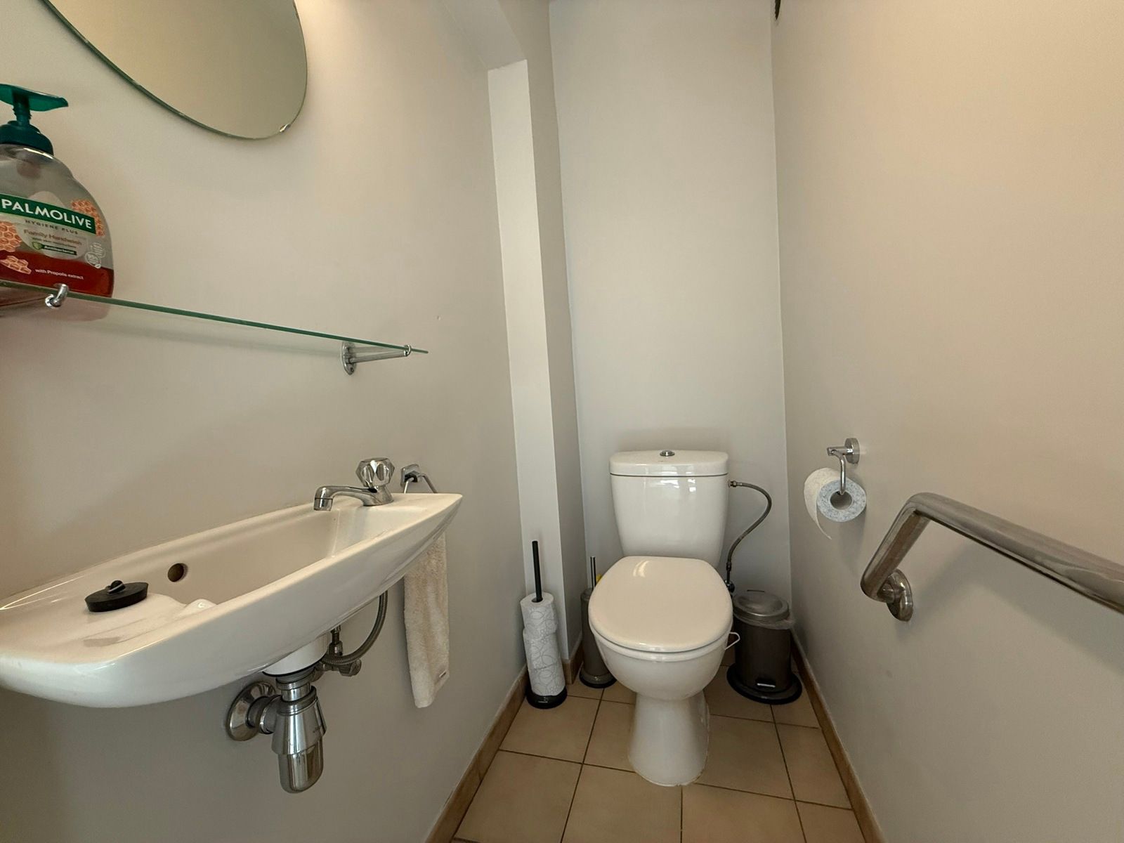 Appartement in het centrum van Tielt met prachtig zicht op het park nabij scholen en openbaar vervoer.    foto 14