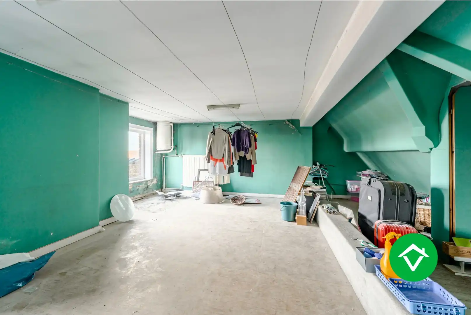 Ruim triplex appartement met 5 slaapkamers, in het centrum van Torhout foto 27